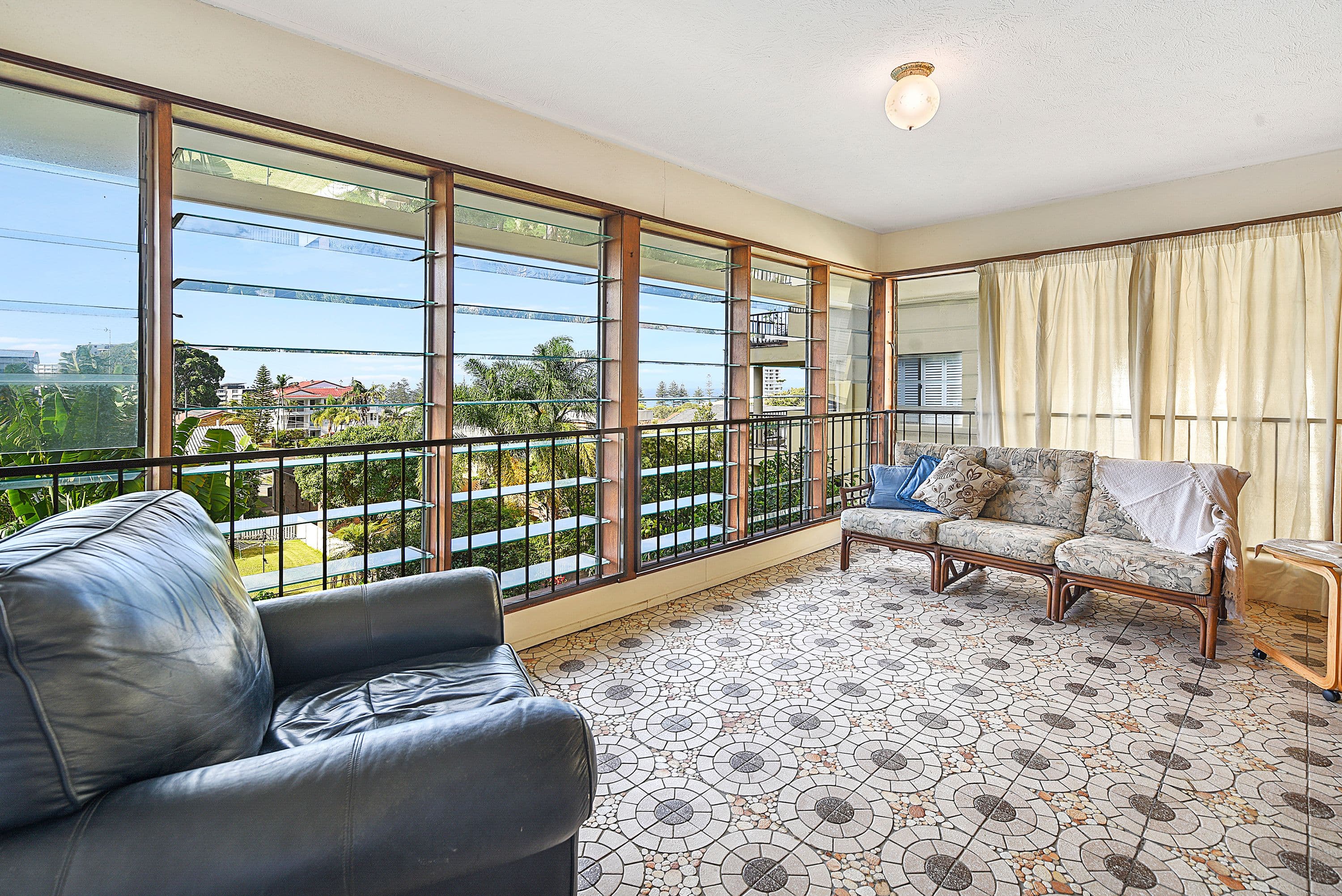 23 Hill Avenue, Burleigh Heads QLD 4220, Burleigh Heads - Thumbnail 5