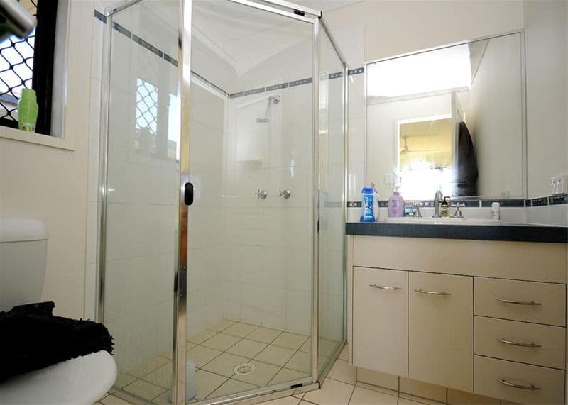 20  Golden Grove Court, ELI WATERS QLD 4655, Eli Waters - Thumbnail 2