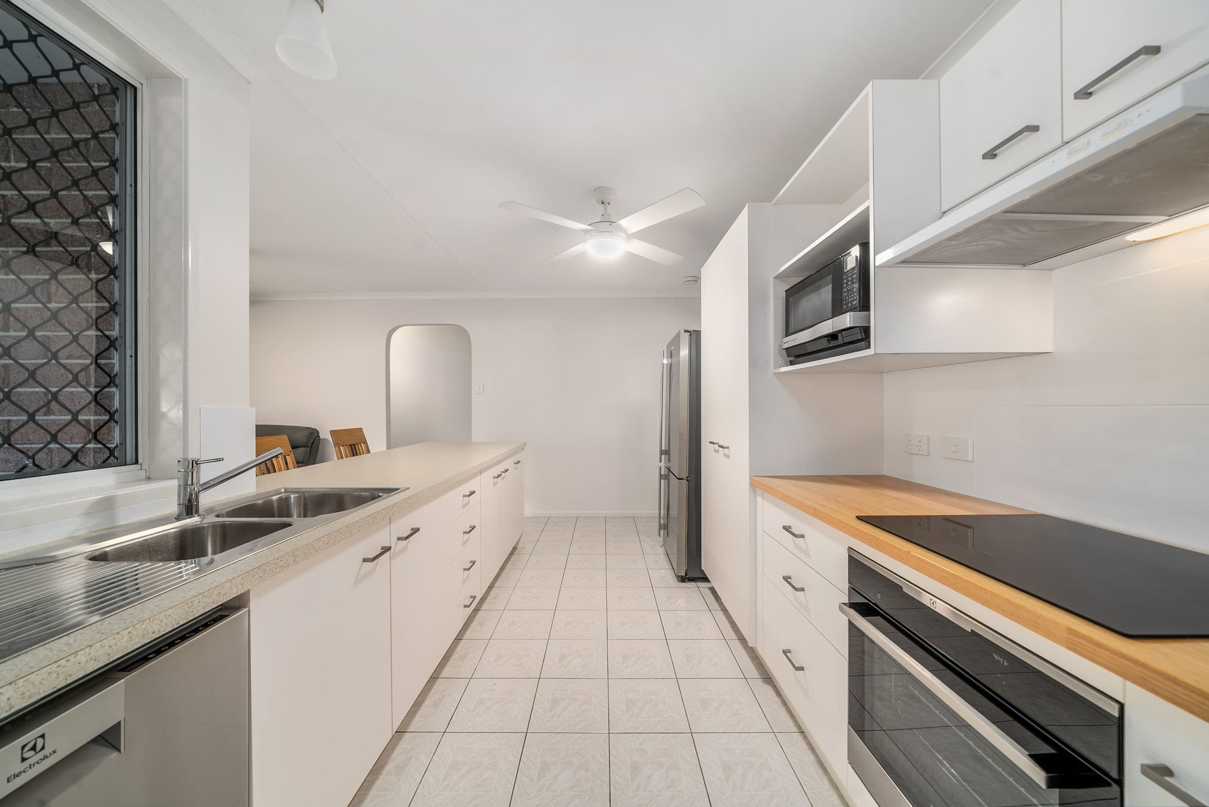 61 Kyeema Crescent, Bald Hills QLD 4036, Bald Hills - Thumbnail 2