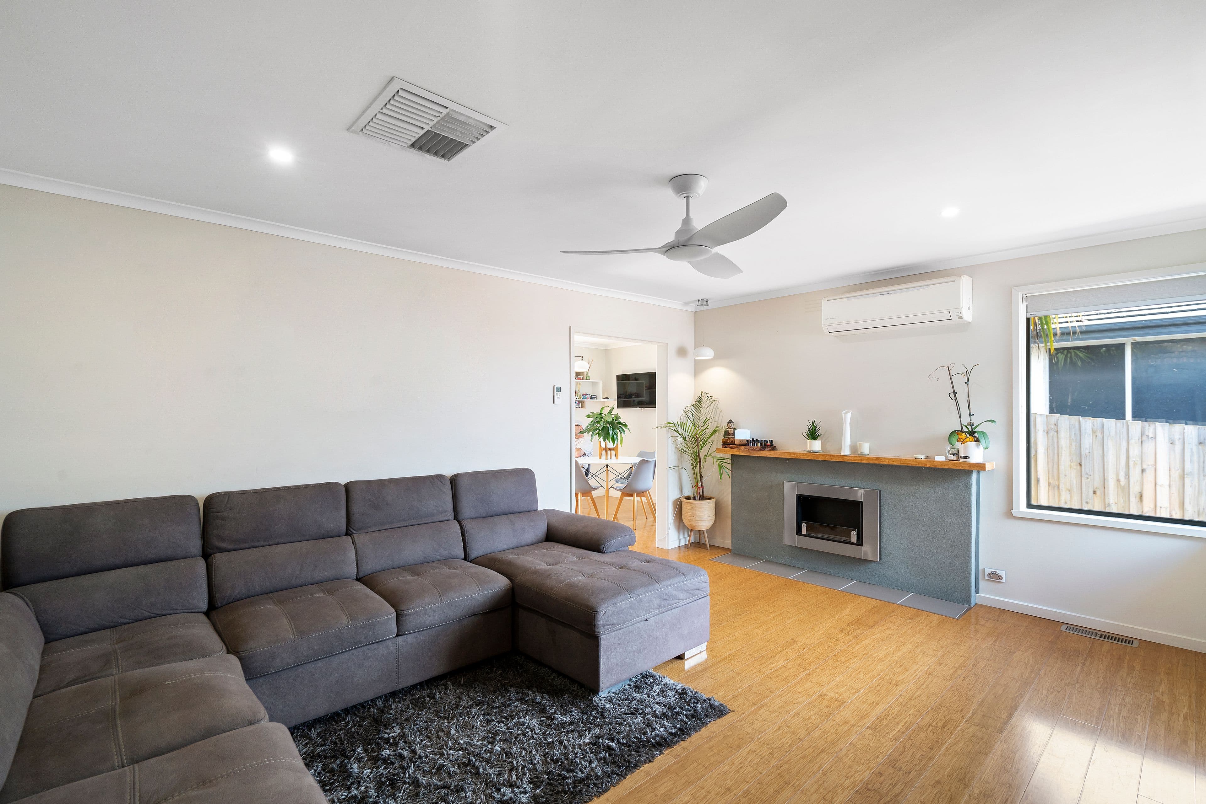 15 Drysdale Street, Sunbury VIC 3429, Sunbury - Thumbnail 3