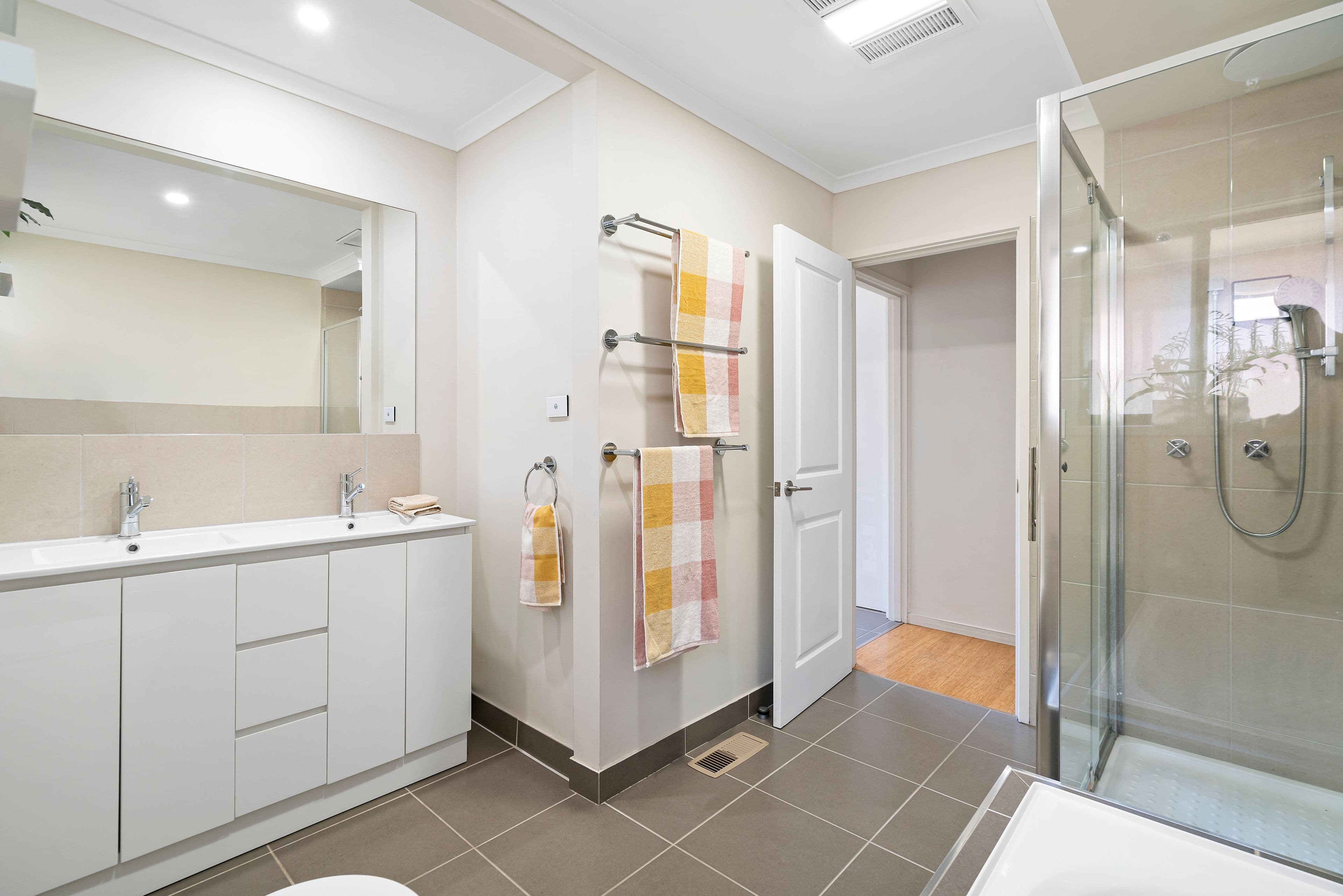 15 Drysdale Street, Sunbury VIC 3429, Sunbury - Thumbnail 7