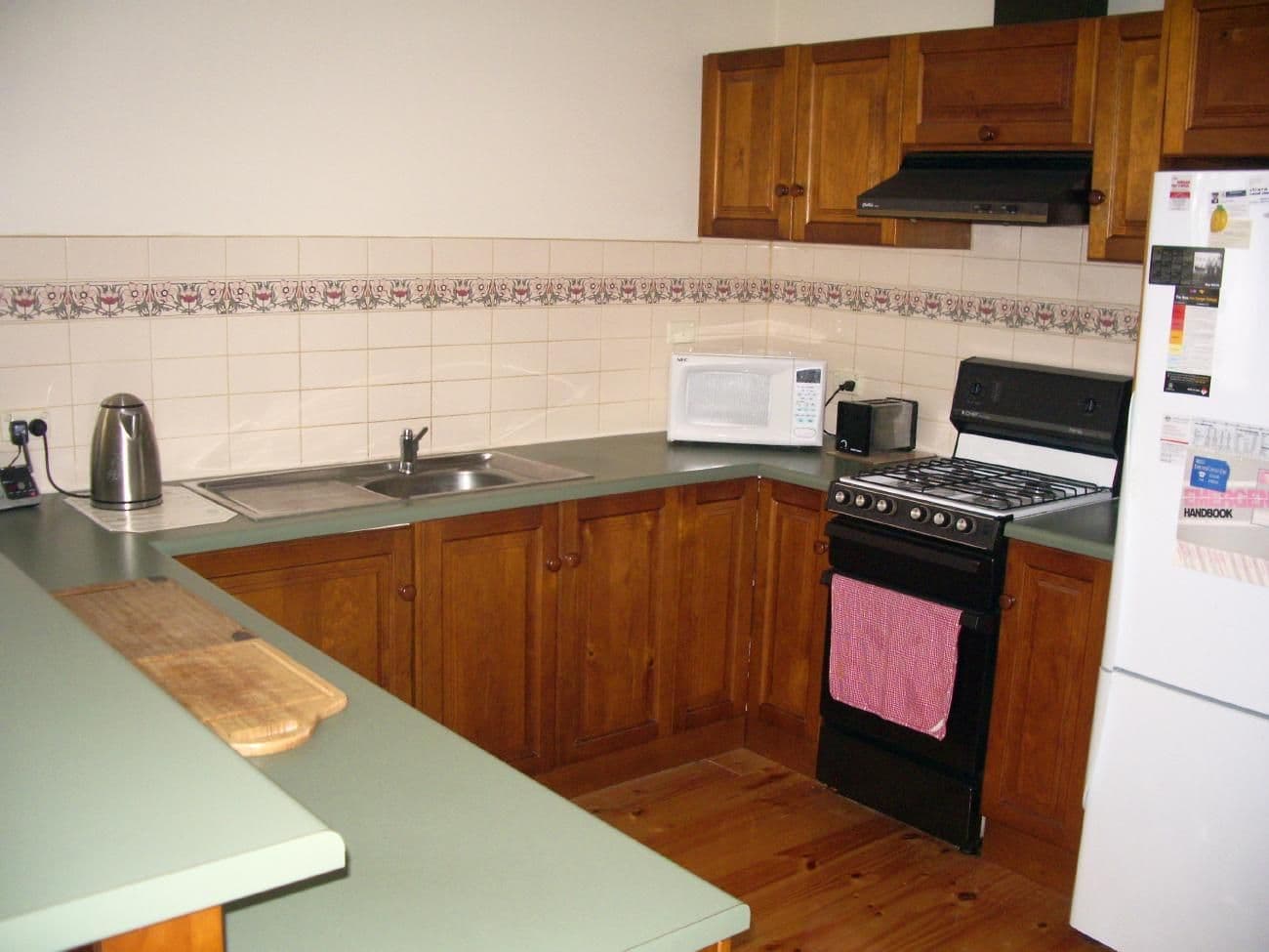 18 Dinning Terrace, BORDERTOWN SA 5268, Bordertown - Thumbnail 2