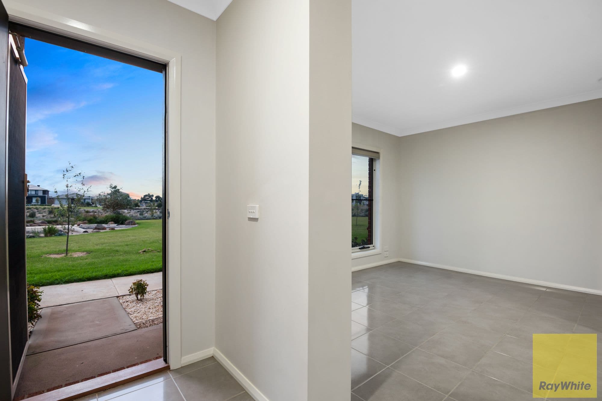 14 Burdock Way, Truganina VIC 3029, Truganina - Thumbnail 4