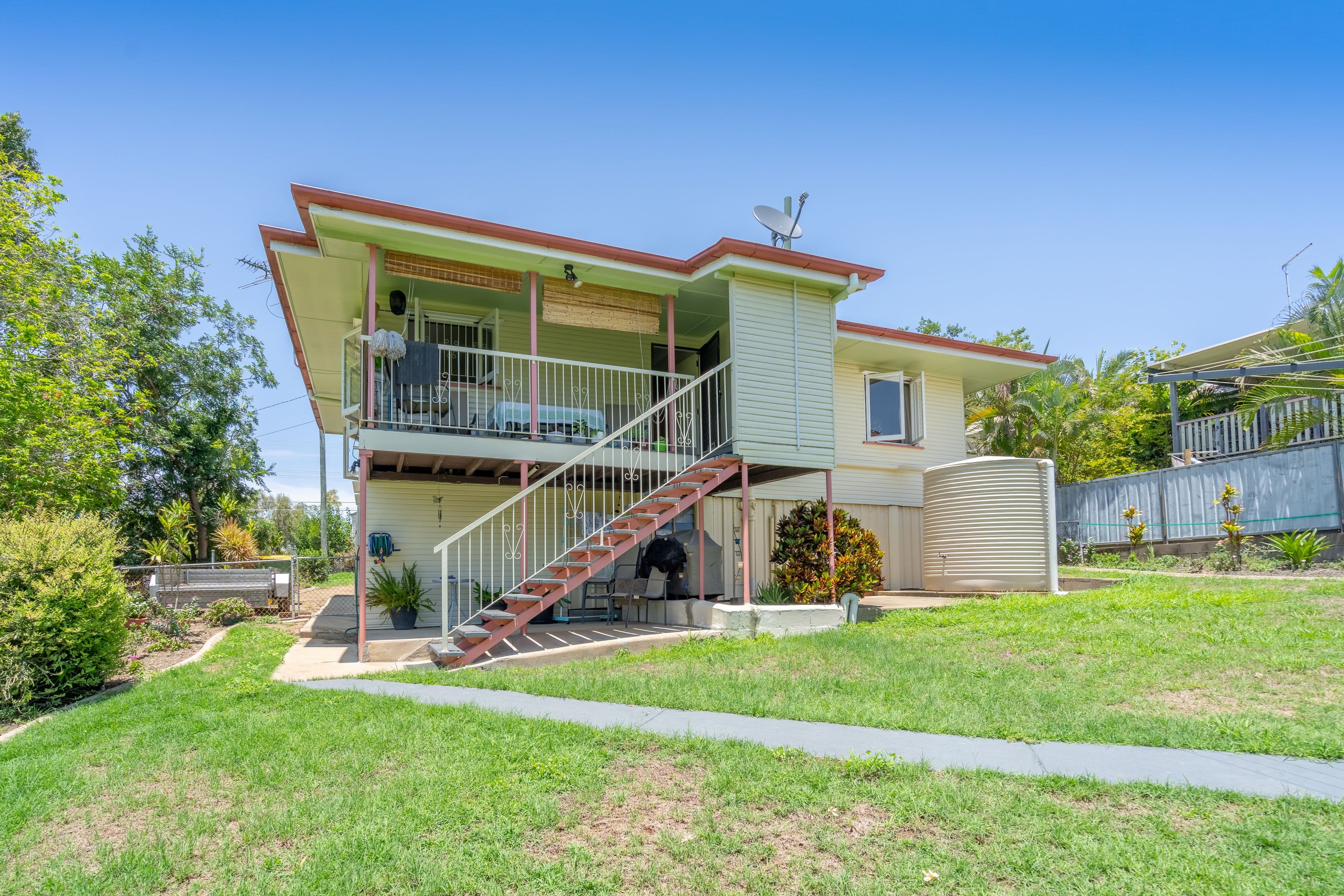 10 Gledson Street, North Booval QLD 4304, North Booval - Thumbnail 5
