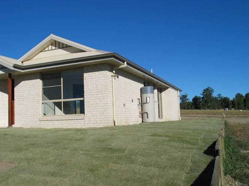 9 Vicky Avenue, CROWS NEST QLD 4355, Crows Nest - Thumbnail 6