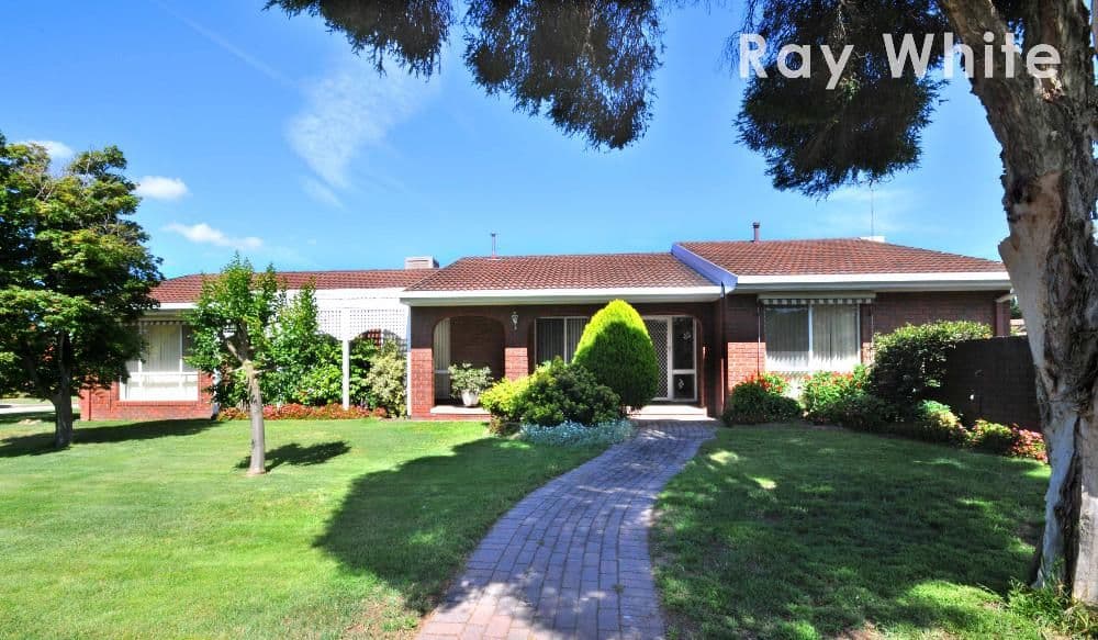 2 Wentworth Court, LAVINGTON NSW 2641, Lavington - Image 1