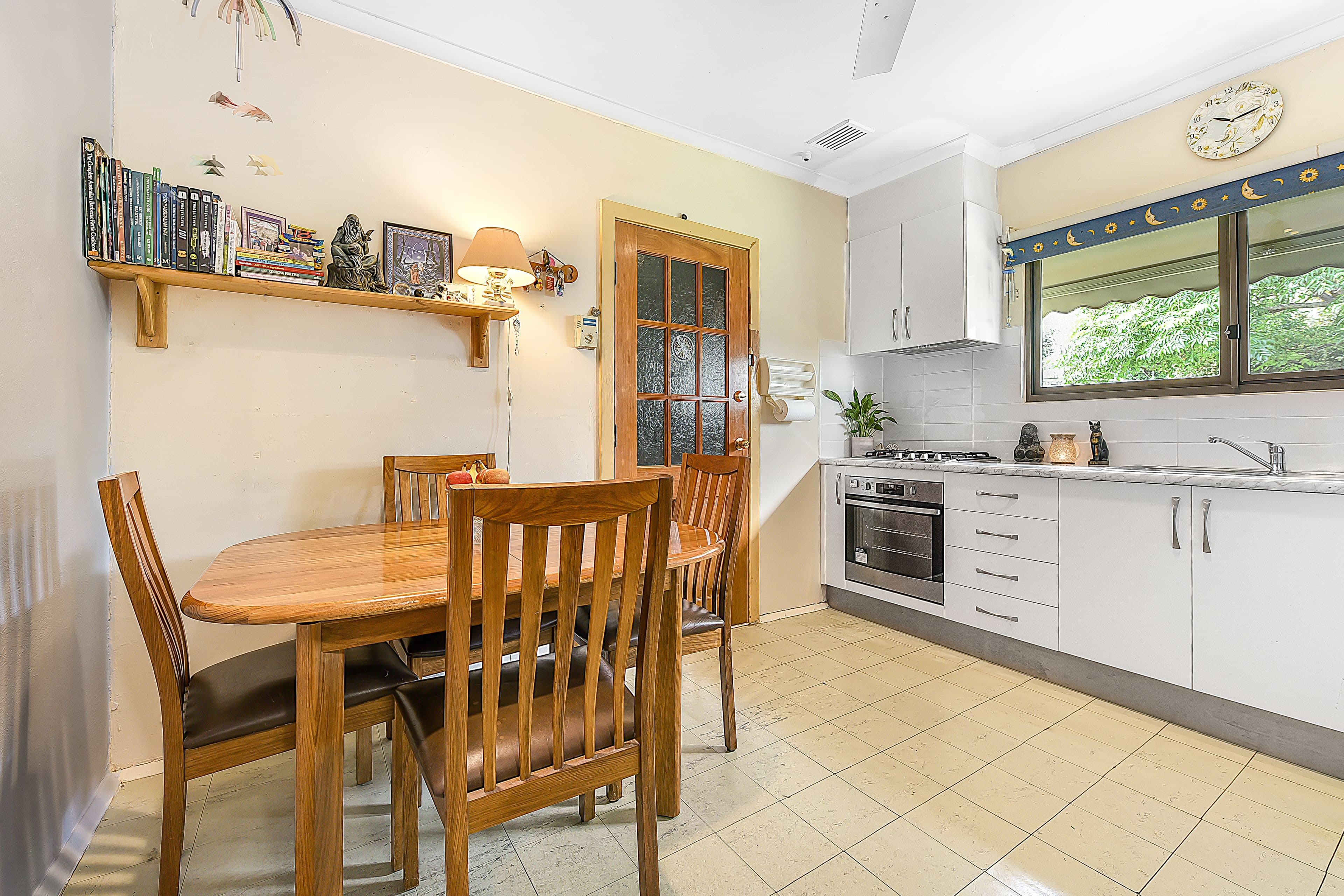 9 Mawarra Crescent, Chadstone VIC 3148, Chadstone - Thumbnail 3