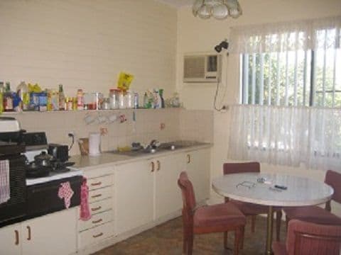 33 Dubbo Street, COONAMBLE NSW 2829, Coonamble - Thumbnail 2