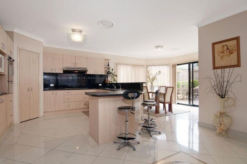 11 Bordeaux Crescent, CASTLE HILL NSW 2154, Castle Hill - Thumbnail 2