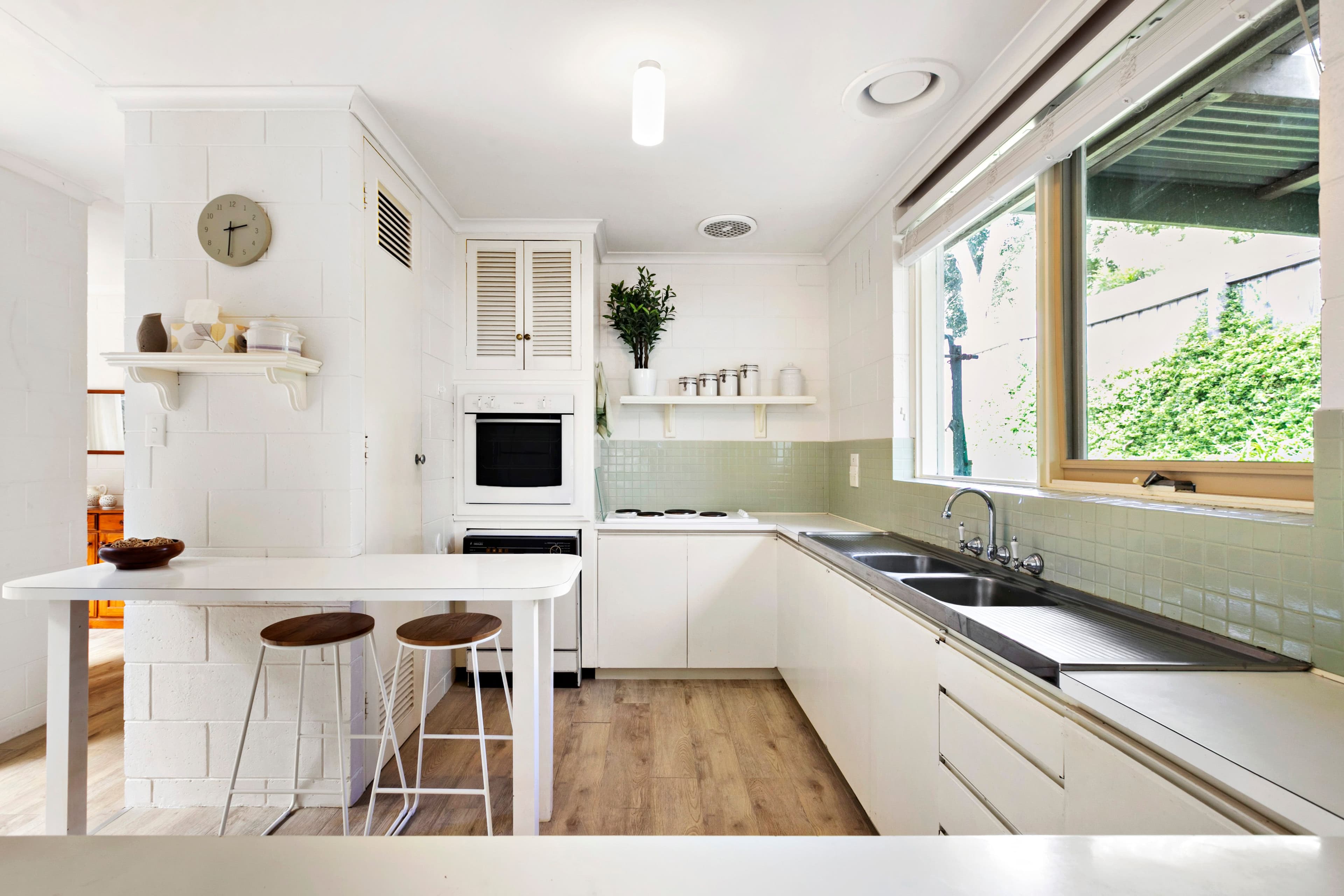 7 Eyre Court, Frankston South VIC 3199, Frankston South - Thumbnail 2