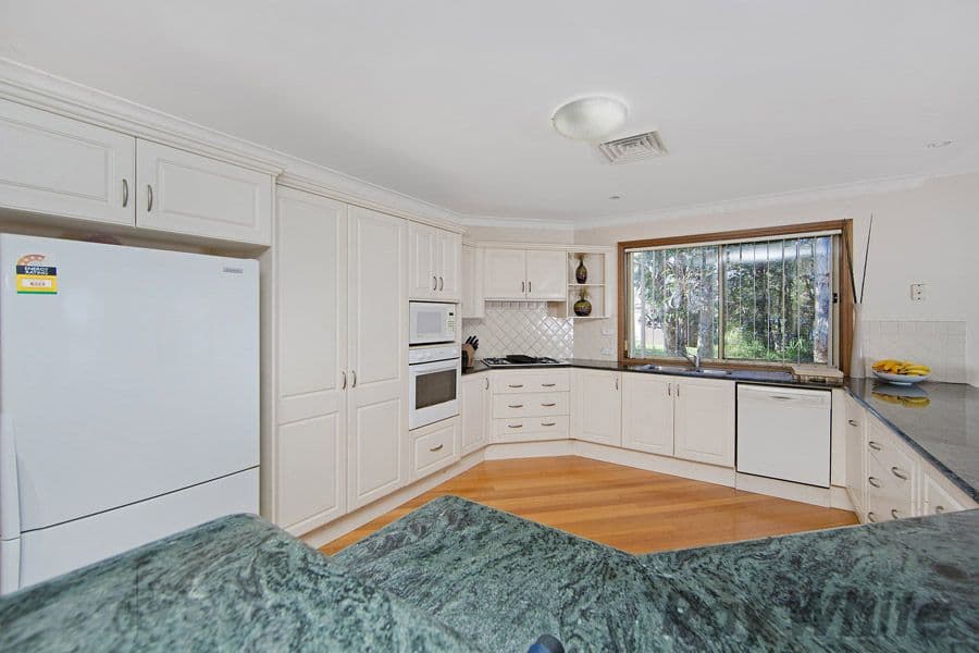 28 Kamilaroo Avenue, Lake Munmorah NSW 2259, Lake Munmorah - Thumbnail 3