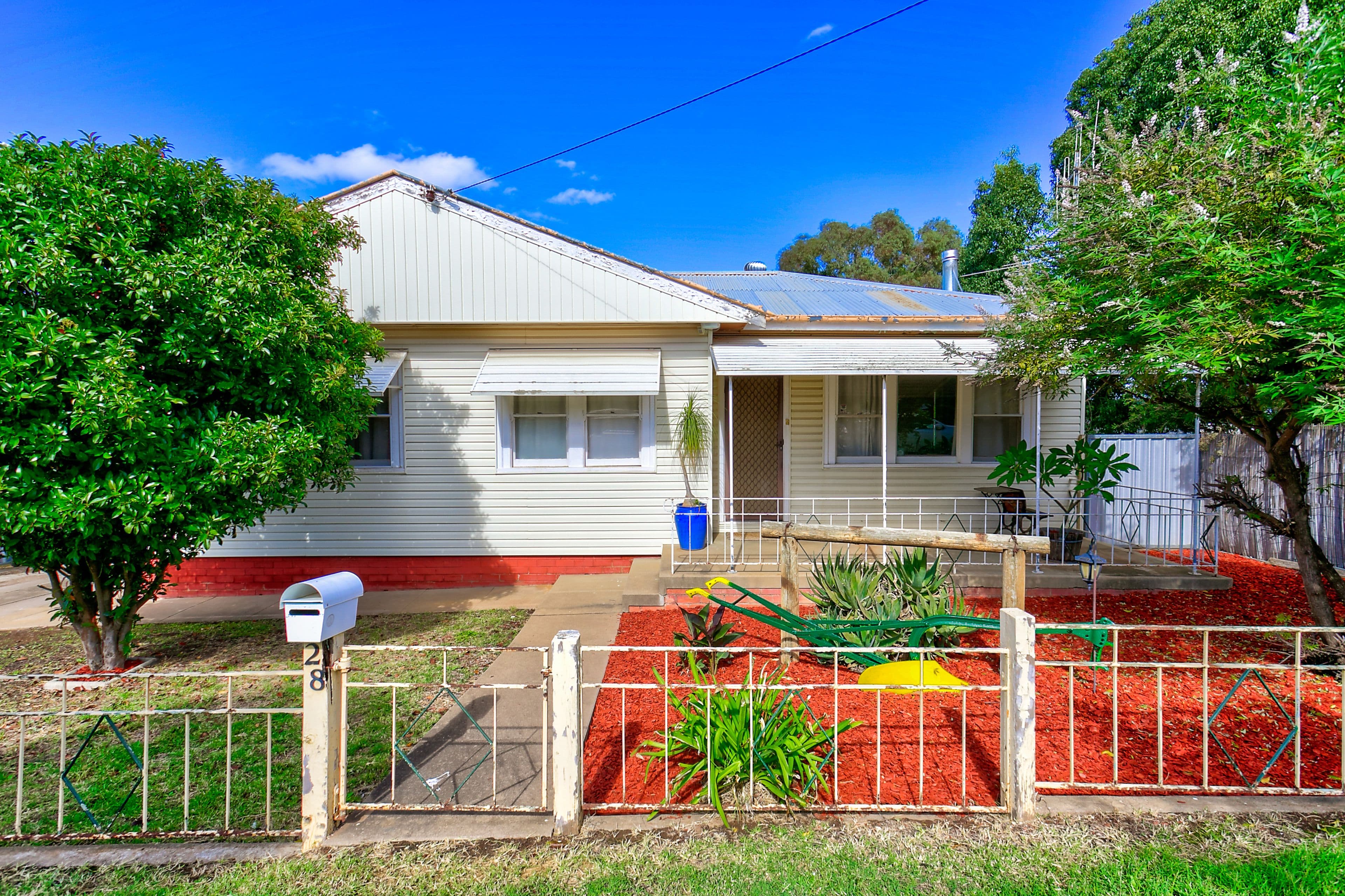28 Riverview Street, Tamworth NSW 2340, Tamworth - Image 1