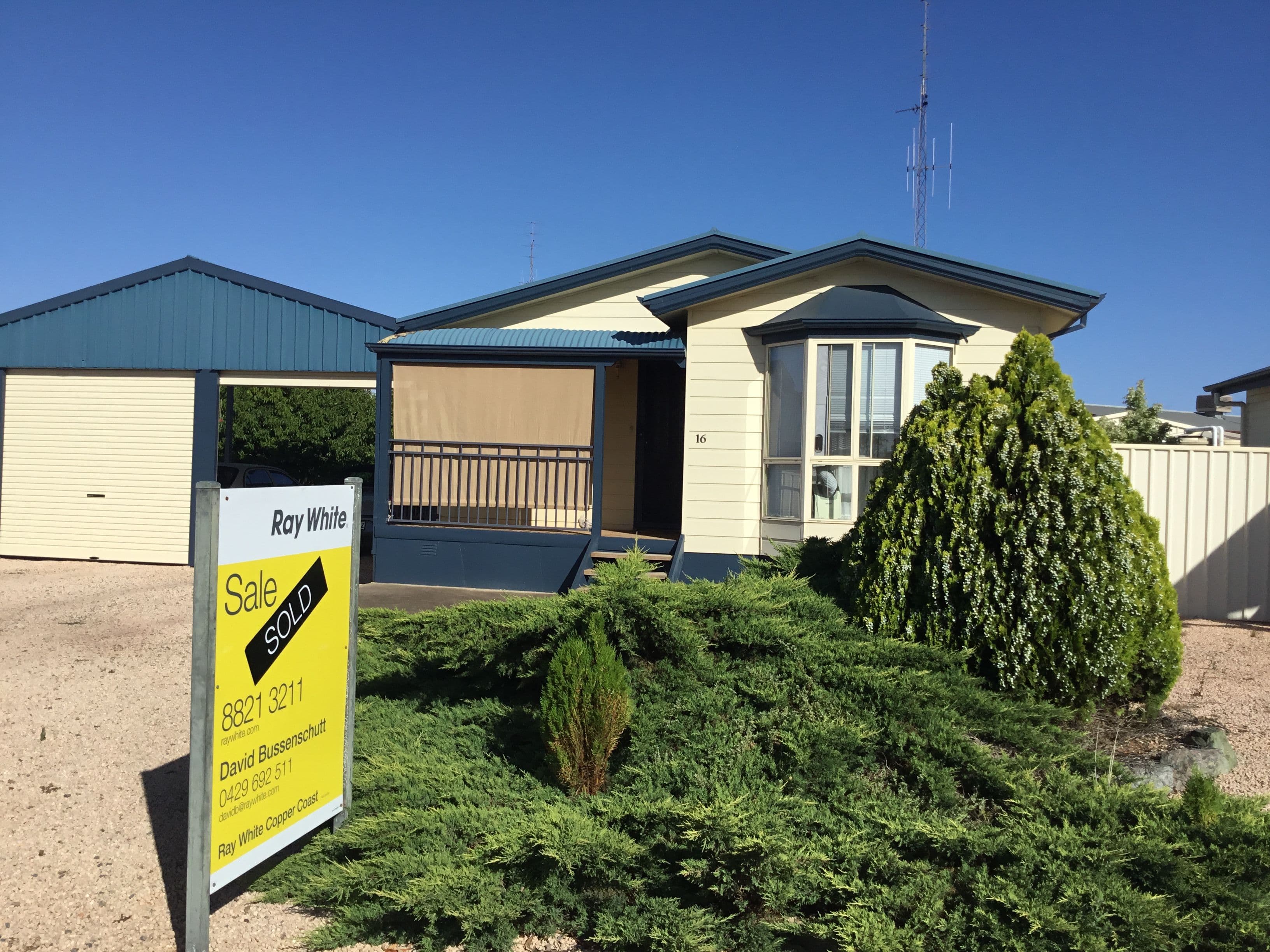 11 Lantana Drive, Narre Warren, Narre Warren - Image 1