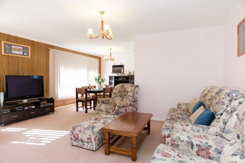 20 Tilbury Street, Thomastown VIC 3074, Thomastown - Thumbnail 2
