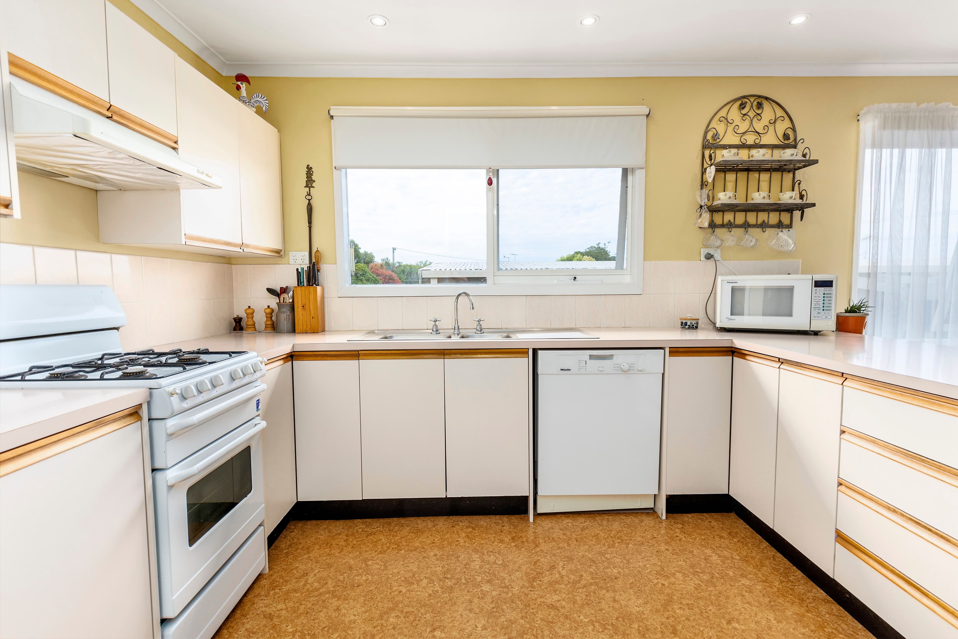 117 Third Avenue, Rosebud VIC 3939, Rosebud - Thumbnail 2