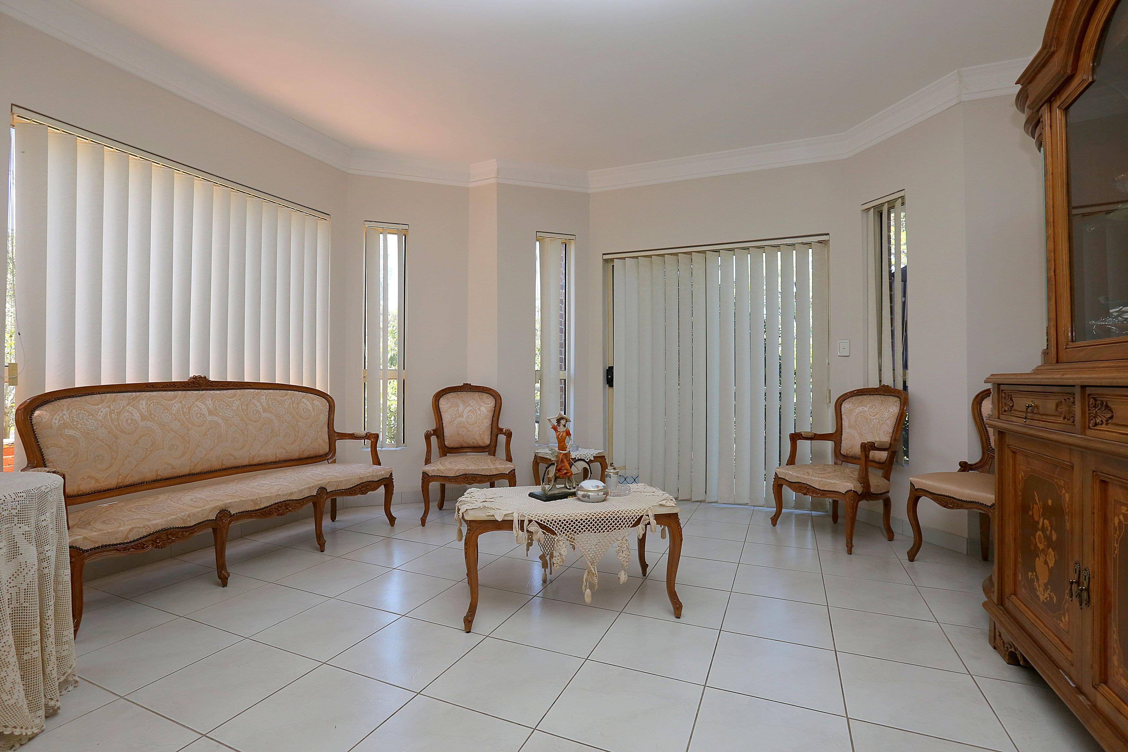 62 Waterloo Road, Greenacre - Thumbnail 2