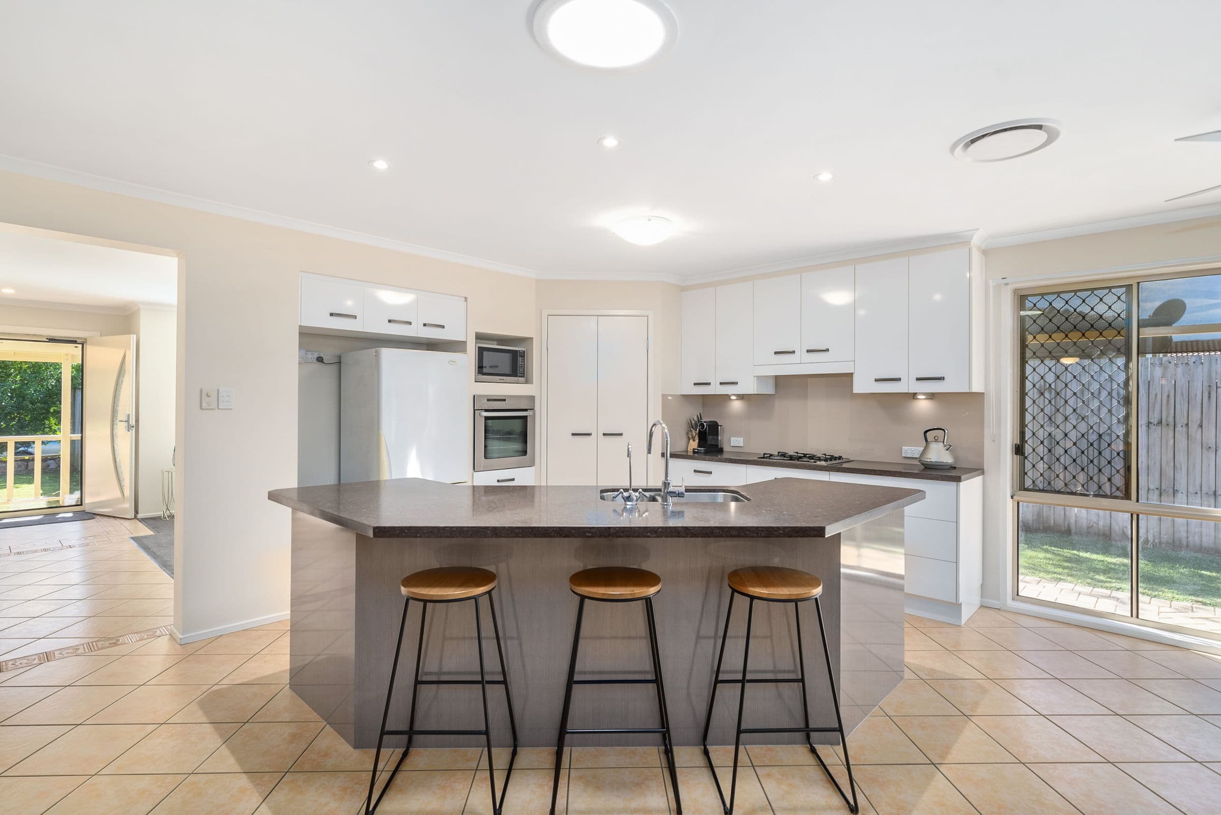 8 Barrington Close, Murrumba Downs QLD 4503, Murrumba Downs - Thumbnail 6