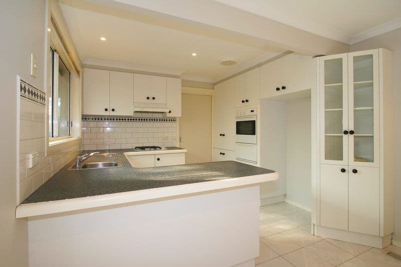 3-5   McClure Road, DINGLEY VILLAGE VIC 3172, Dingley Village - Thumbnail 4
