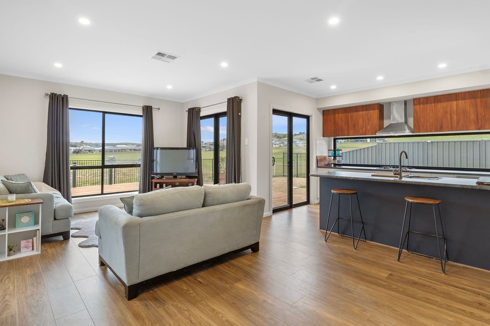 55 The Vines Drive, Normanville SA 5204, Normanville - Thumbnail 2