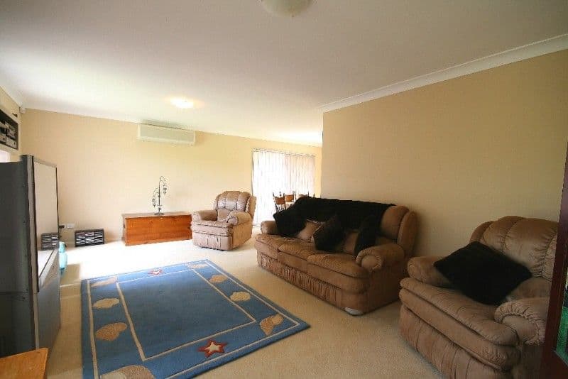 8 Hanlon Street, TANAH MERAH QLD 4128, Tanah Merah - Thumbnail 5