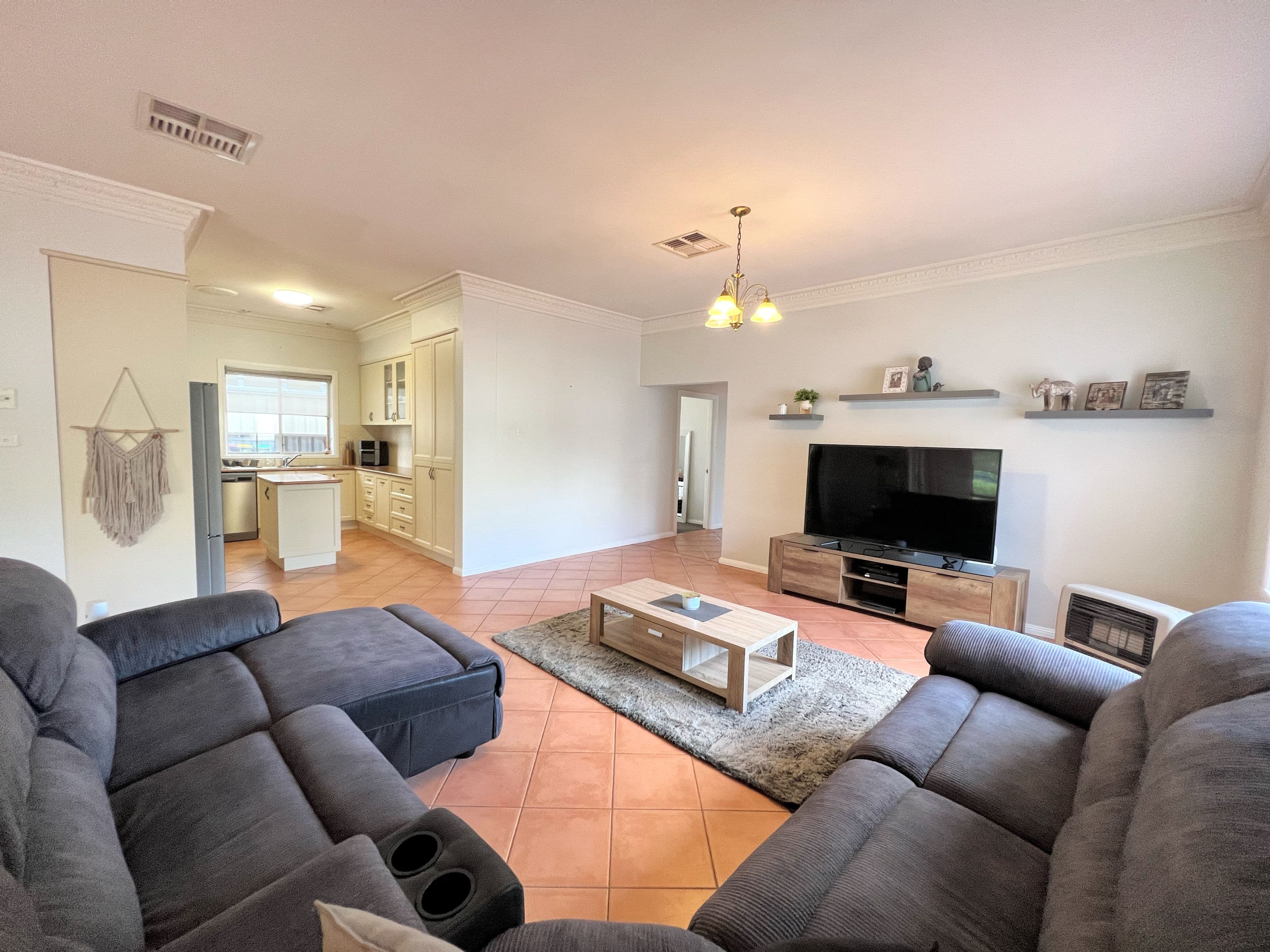 9 Brolgan Road, Parkes NSW 2870, Parkes - Thumbnail 3