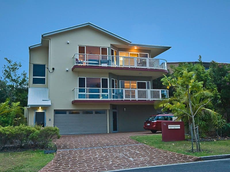 16 Kalinda Avenue, MOOLOOLABA QLD 4557, Mooloolaba - Thumbnail 3