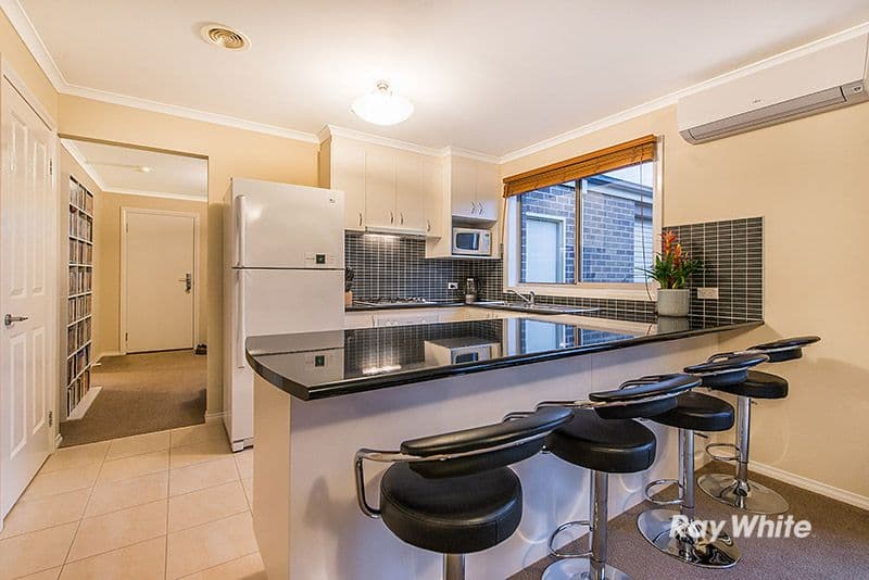 7 Baltic Way, Cranbourne West VIC 3977, Cranbourne West - Thumbnail 2