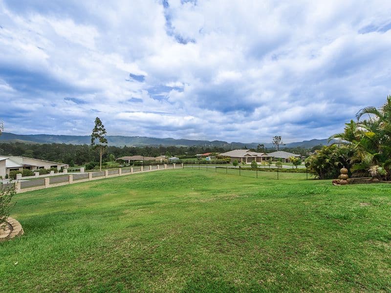 41 Waldorf Place, Maudsland QLD 4210, Maudsland - Thumbnail 2