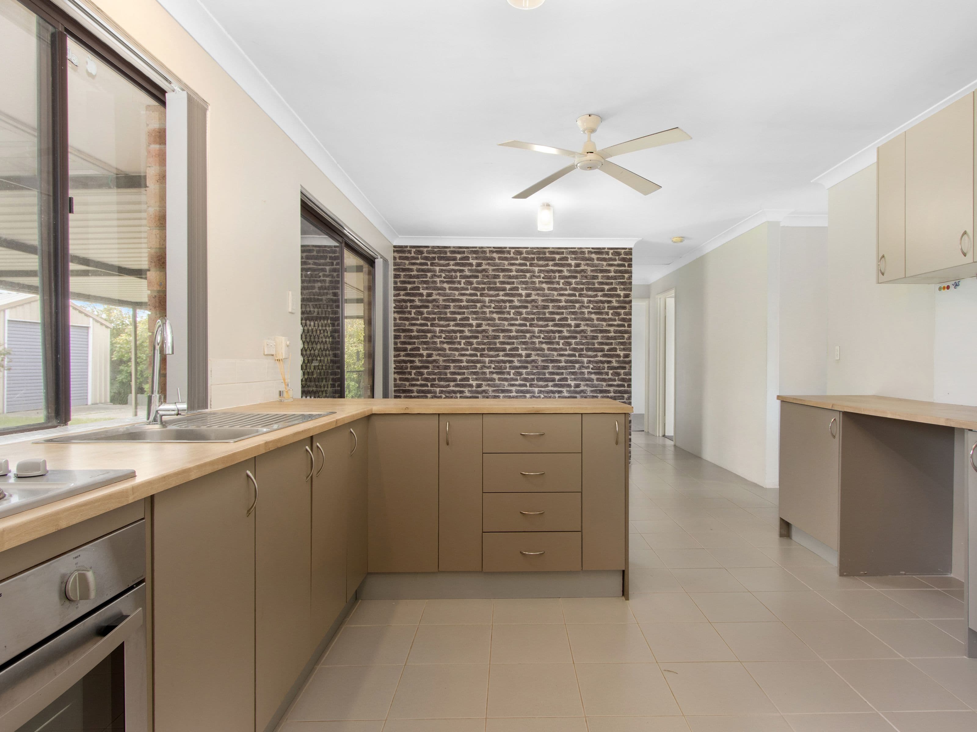16 Grange Drive, Cooloongup WA 6168, Cooloongup - Thumbnail 6