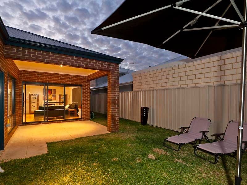 11 Leschenault Boulevard, MUNSTER WA 6166, Munster - Thumbnail 3