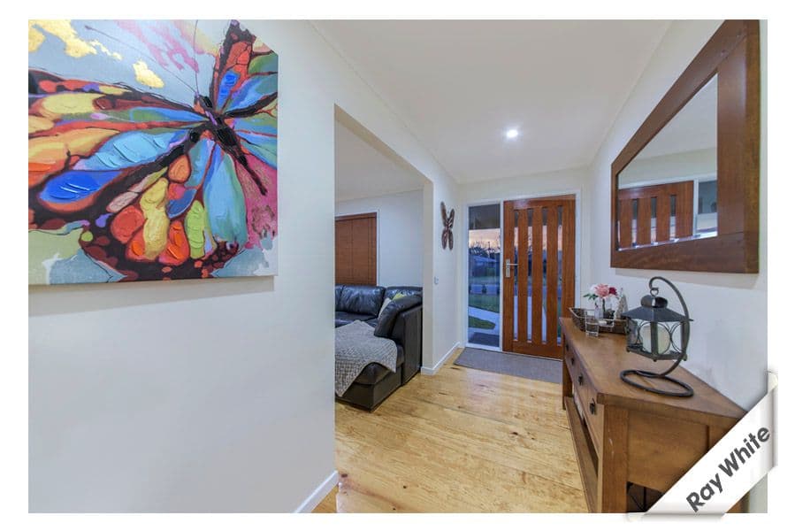 33 Kneeshaw Street, Monash ACT 2904, Monash - Thumbnail 4