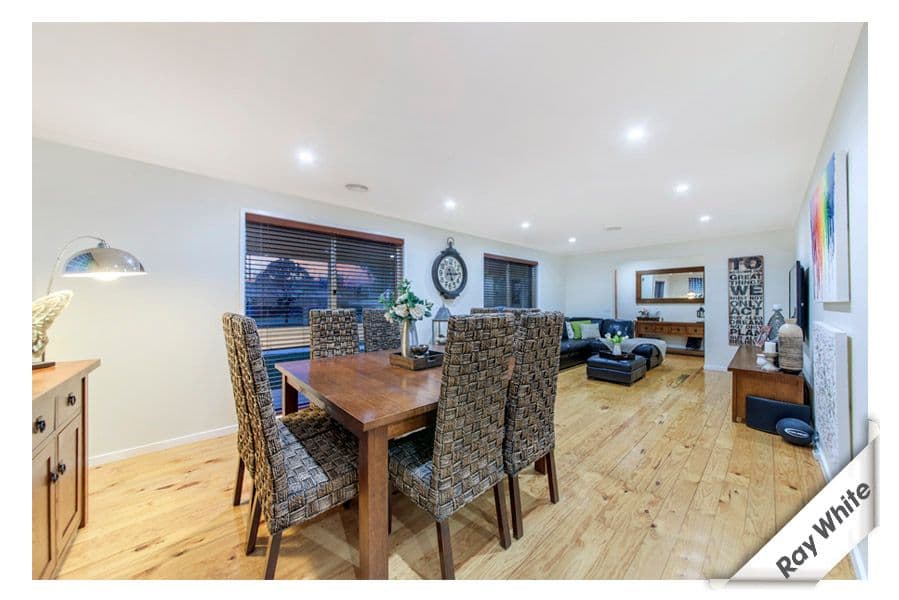 33 Kneeshaw Street, Monash ACT 2904, Monash - Thumbnail 7