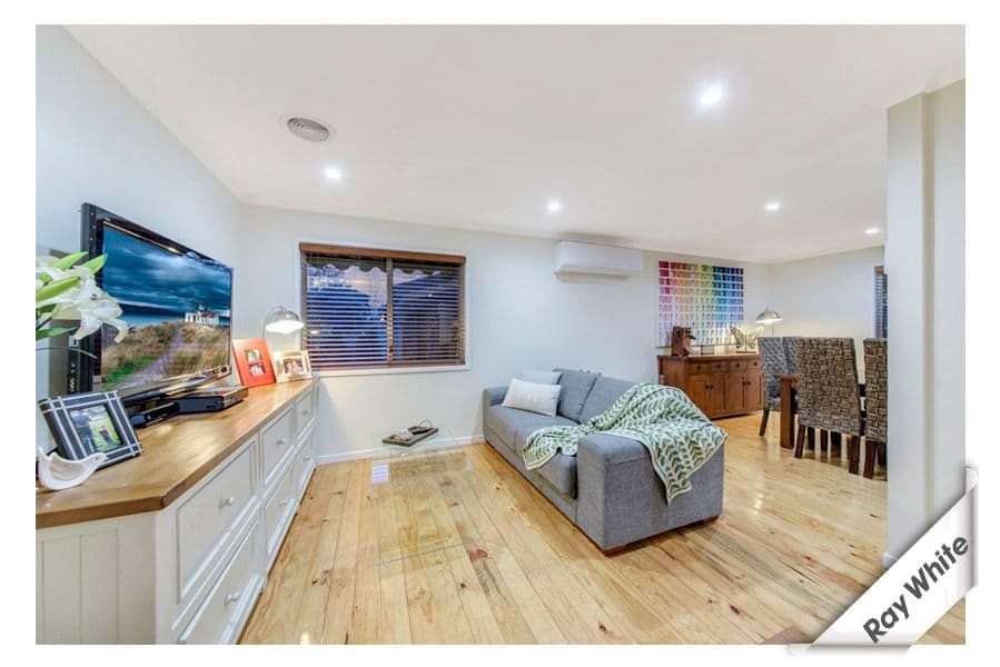 33 Kneeshaw Street, Monash ACT 2904, Monash - Thumbnail 8