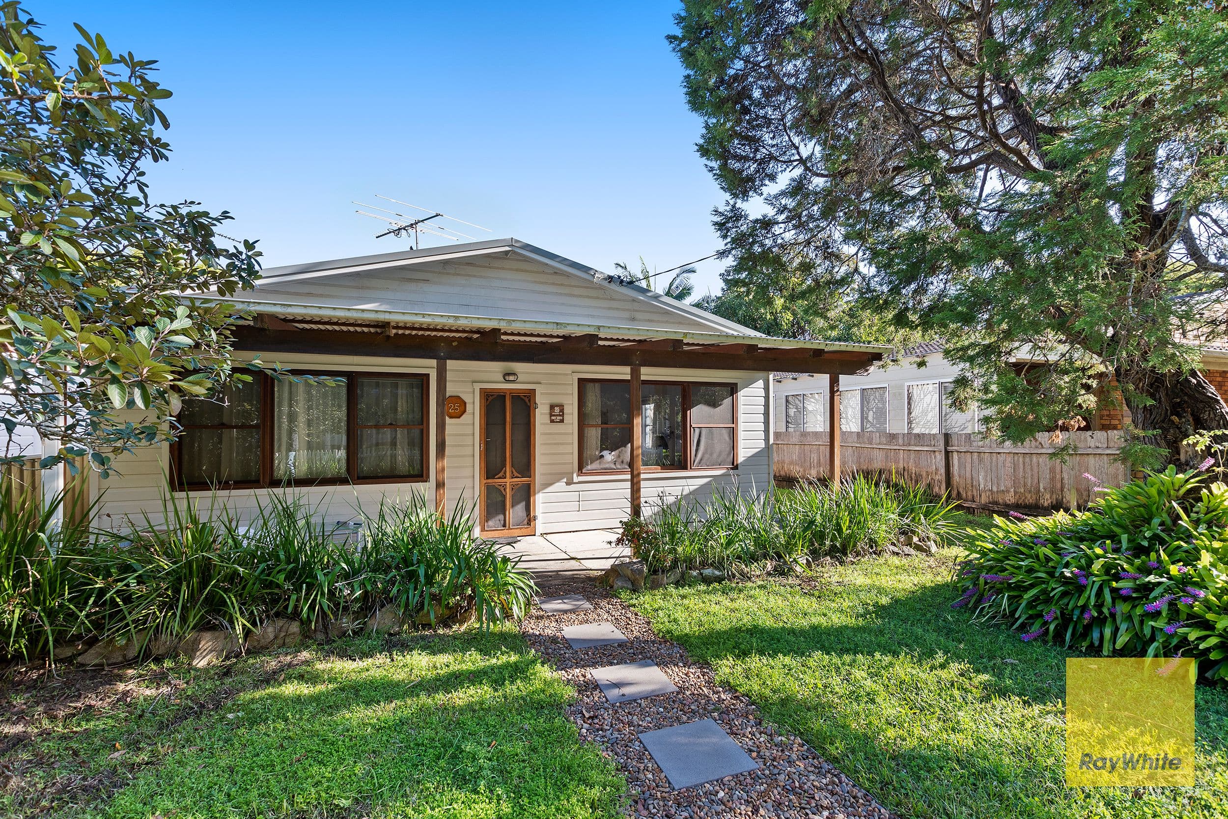 25 Jacaranda Avenue, Patonga NSW 2256, Patonga - Thumbnail 2