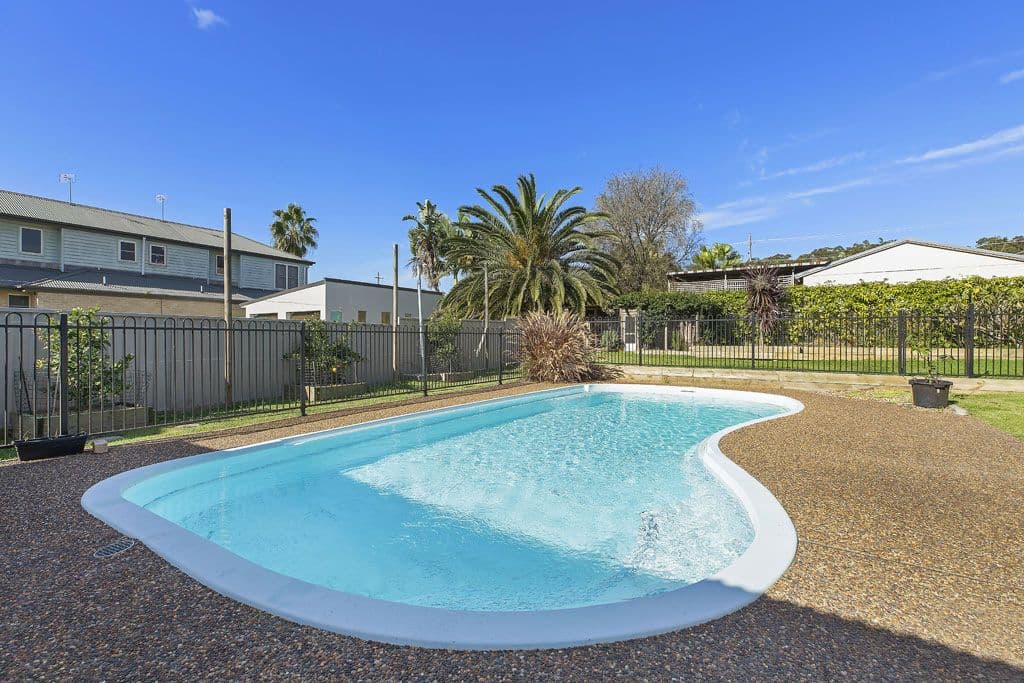 64 Thorne Street, Toronto NSW 2283, Toronto - Thumbnail 2