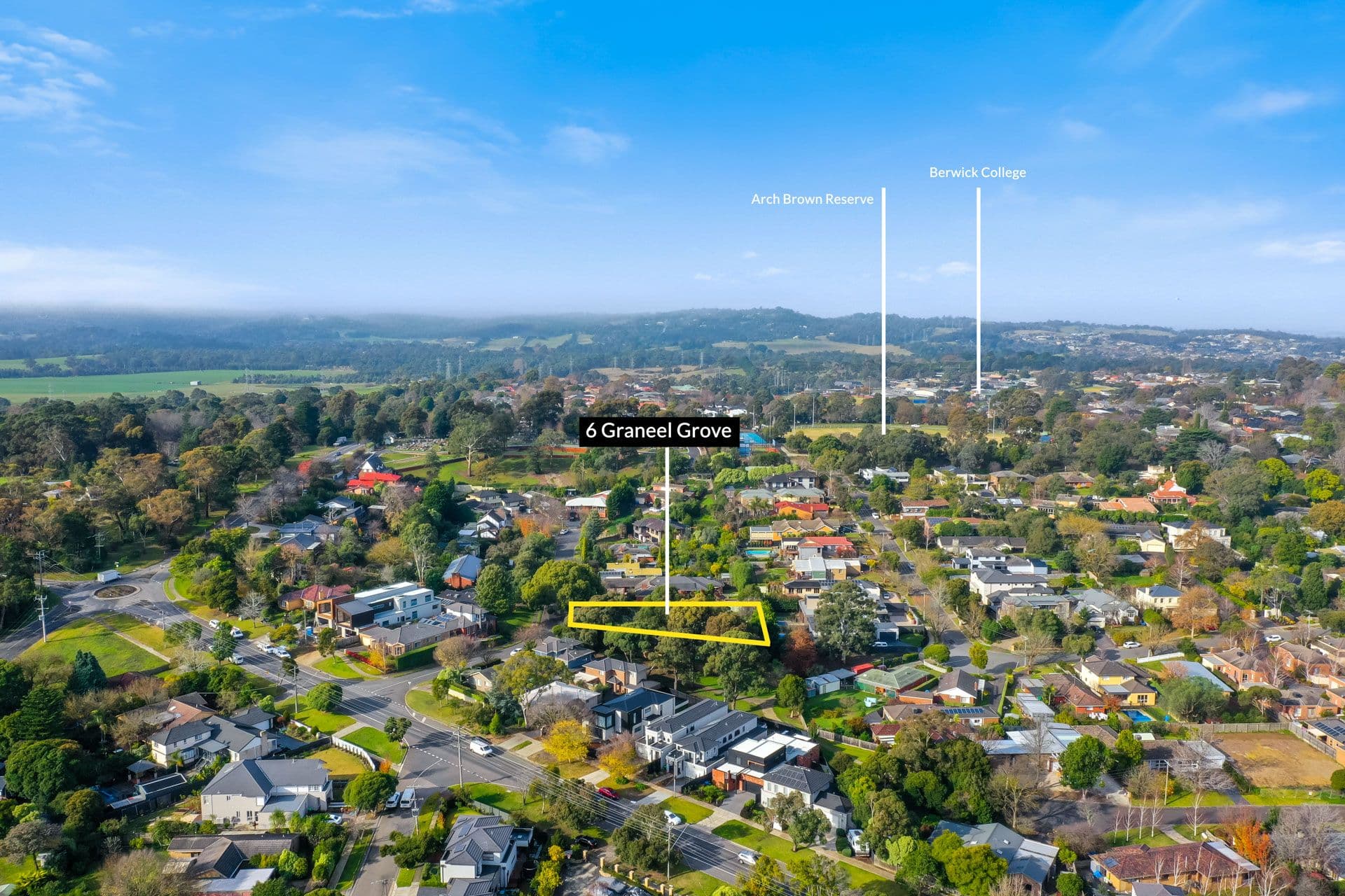 6 Graneel Grove, Berwick VIC 3806, Berwick - Thumbnail 3