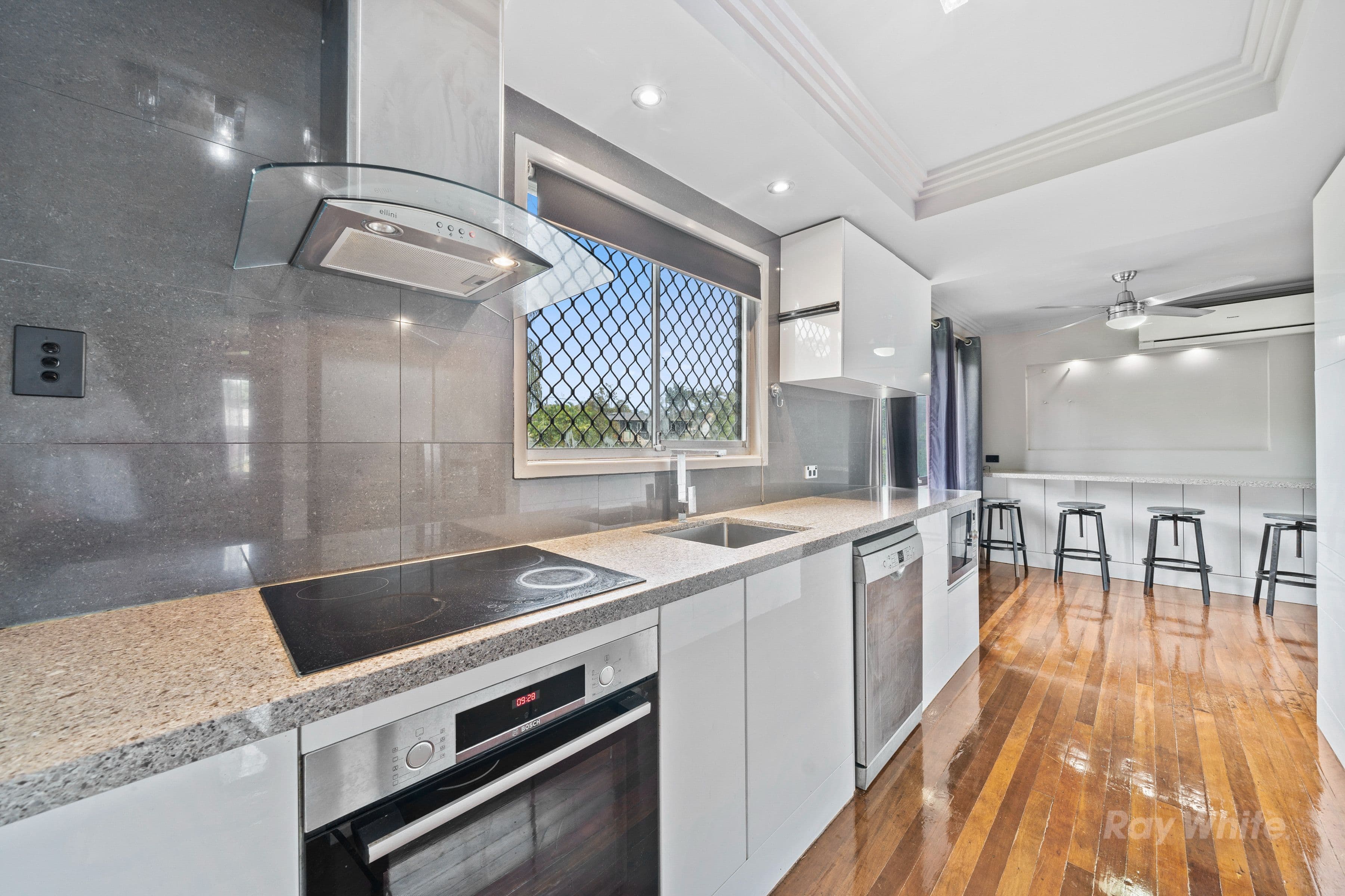 19 Darren Drive, Slacks Creek QLD 4127, Slacks Creek - Thumbnail 2