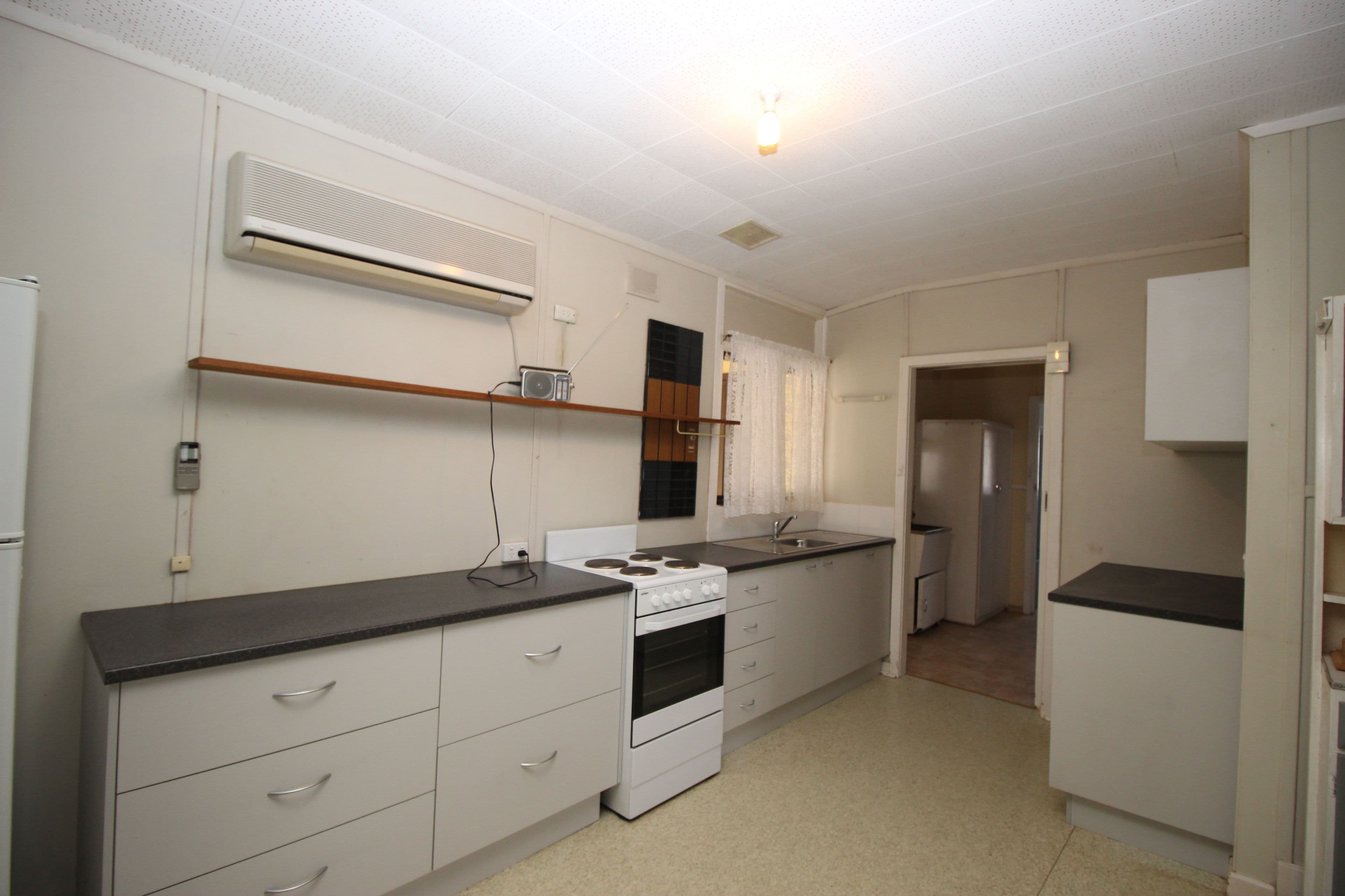 11 Keenan Road, Waikerie SA 5330, Waikerie - Thumbnail 3