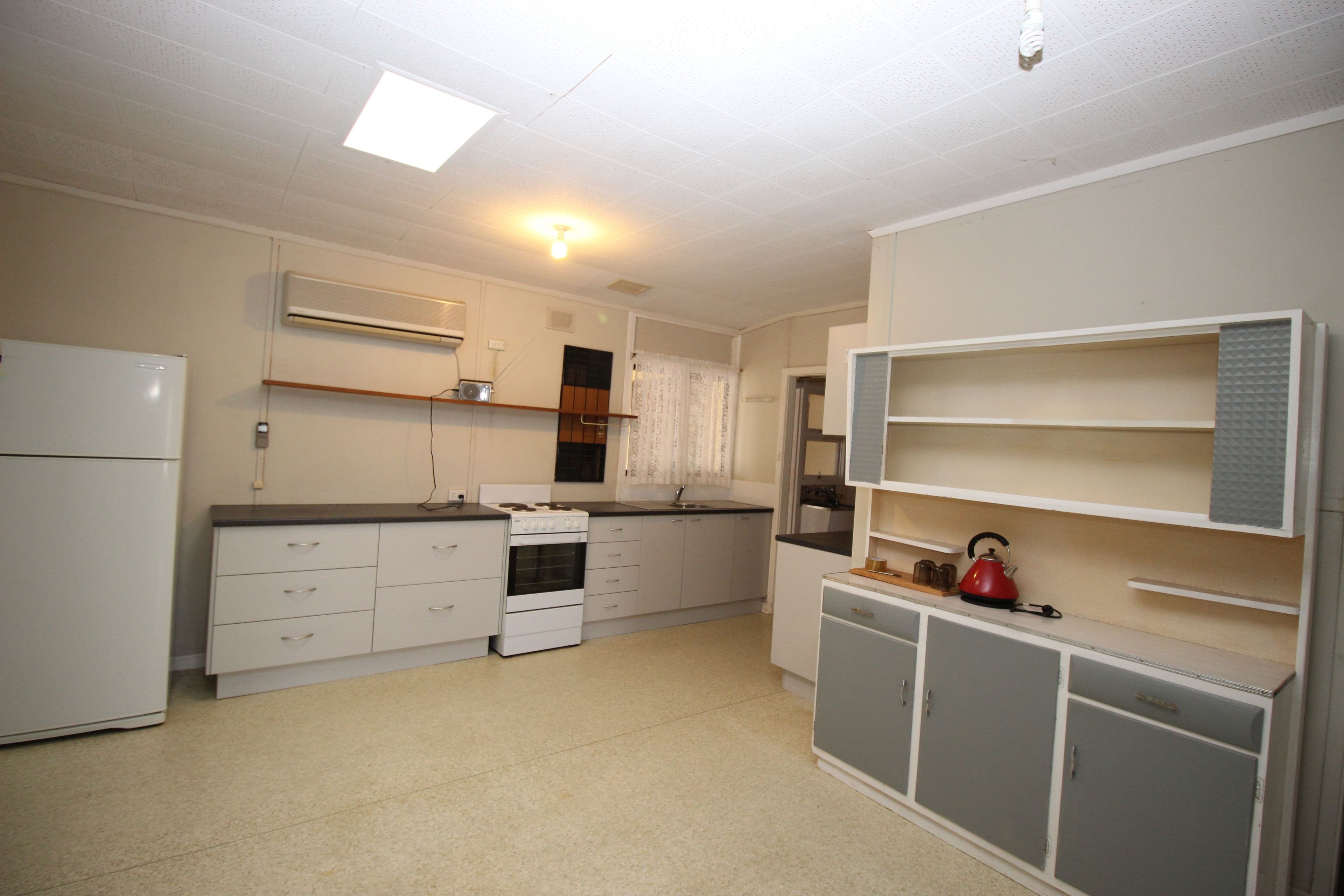 11 Keenan Road, Waikerie SA 5330, Waikerie - Thumbnail 4