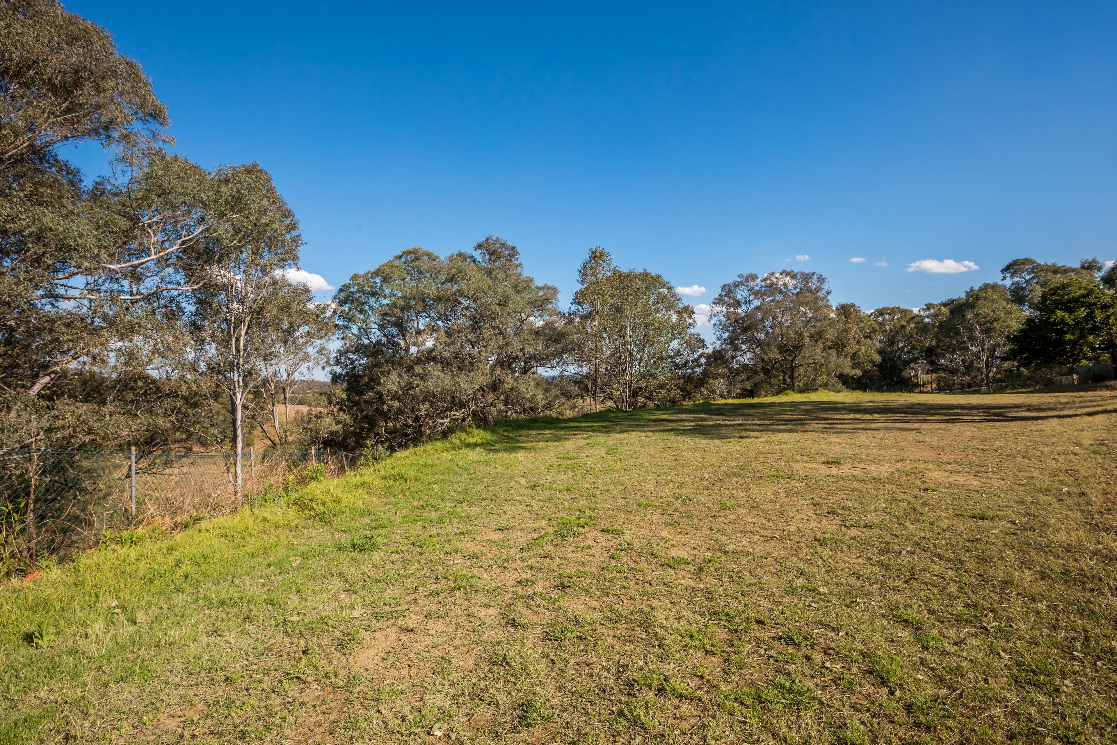 236 Crooked Lane, North Richmond - Thumbnail 2