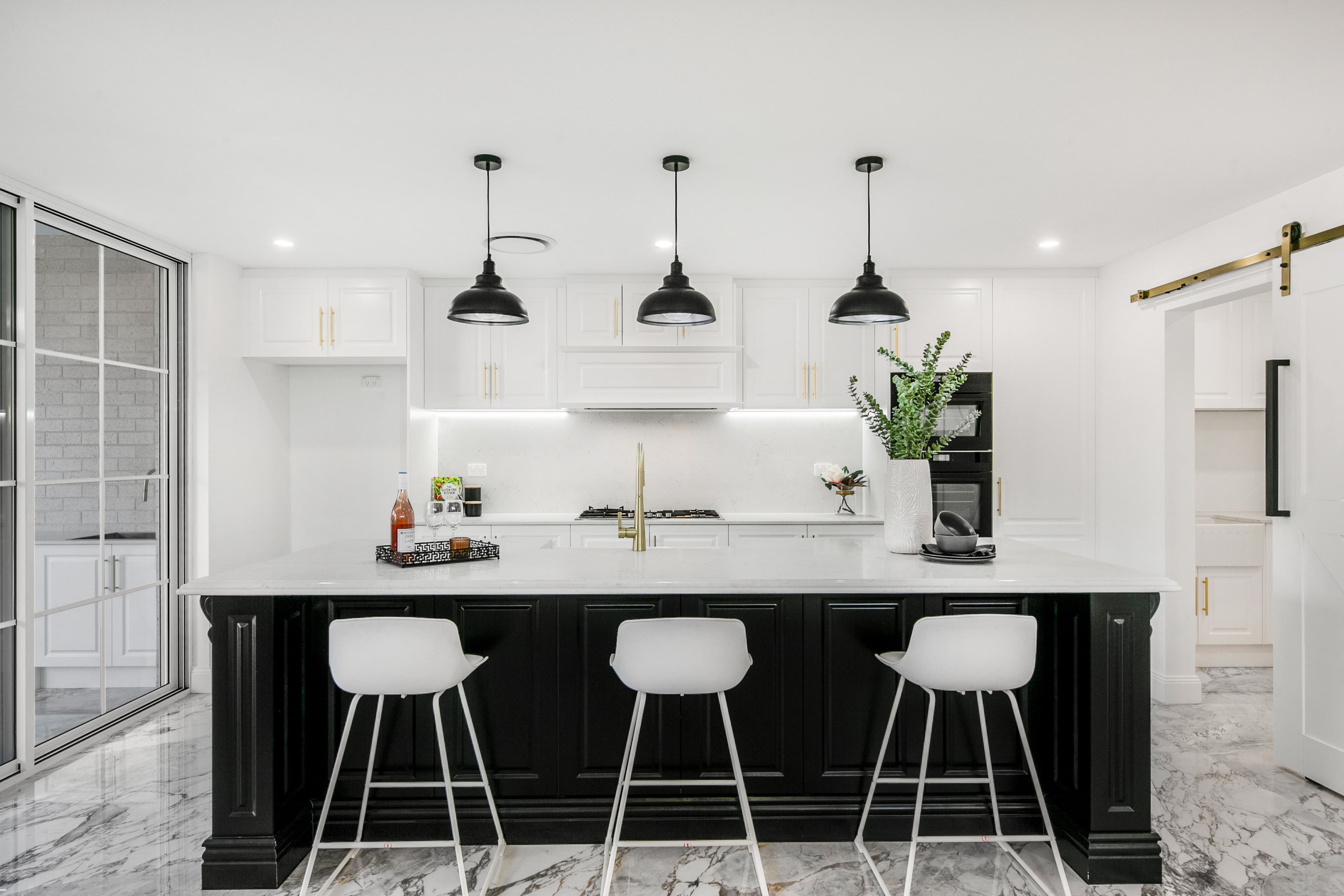 3 Tucabia Avenue, Georges Hall NSW 2198, Georges Hall - Thumbnail 3