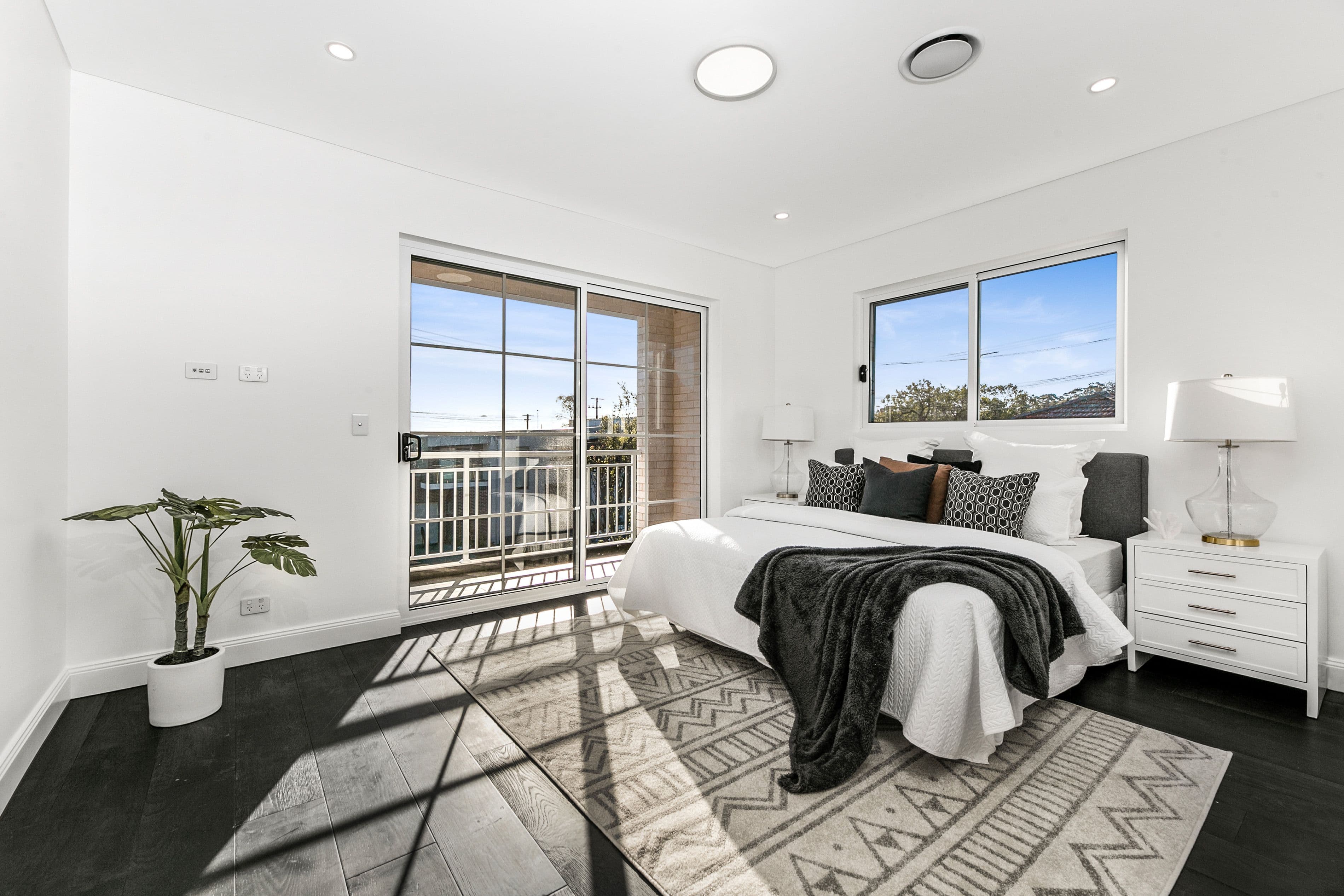 3 Tucabia Avenue, Georges Hall NSW 2198, Georges Hall - Thumbnail 5