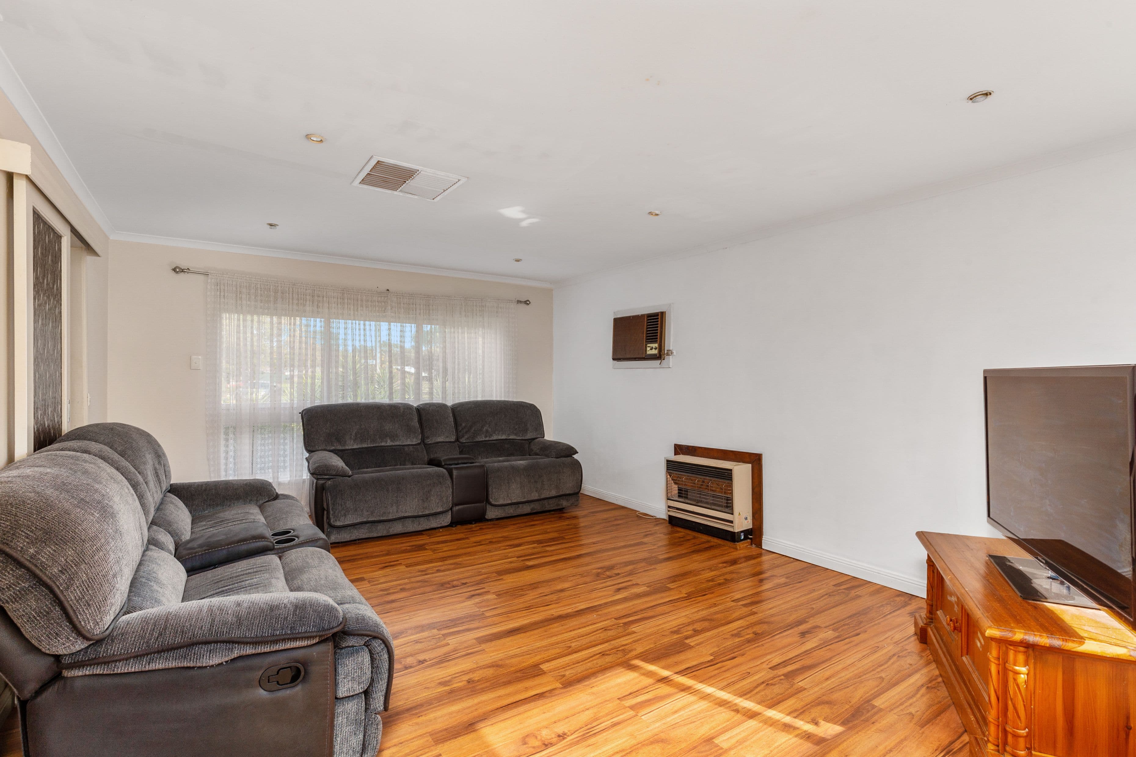1 Cunningham Street, Morphett Vale SA 5162, Morphett Vale - Thumbnail 7