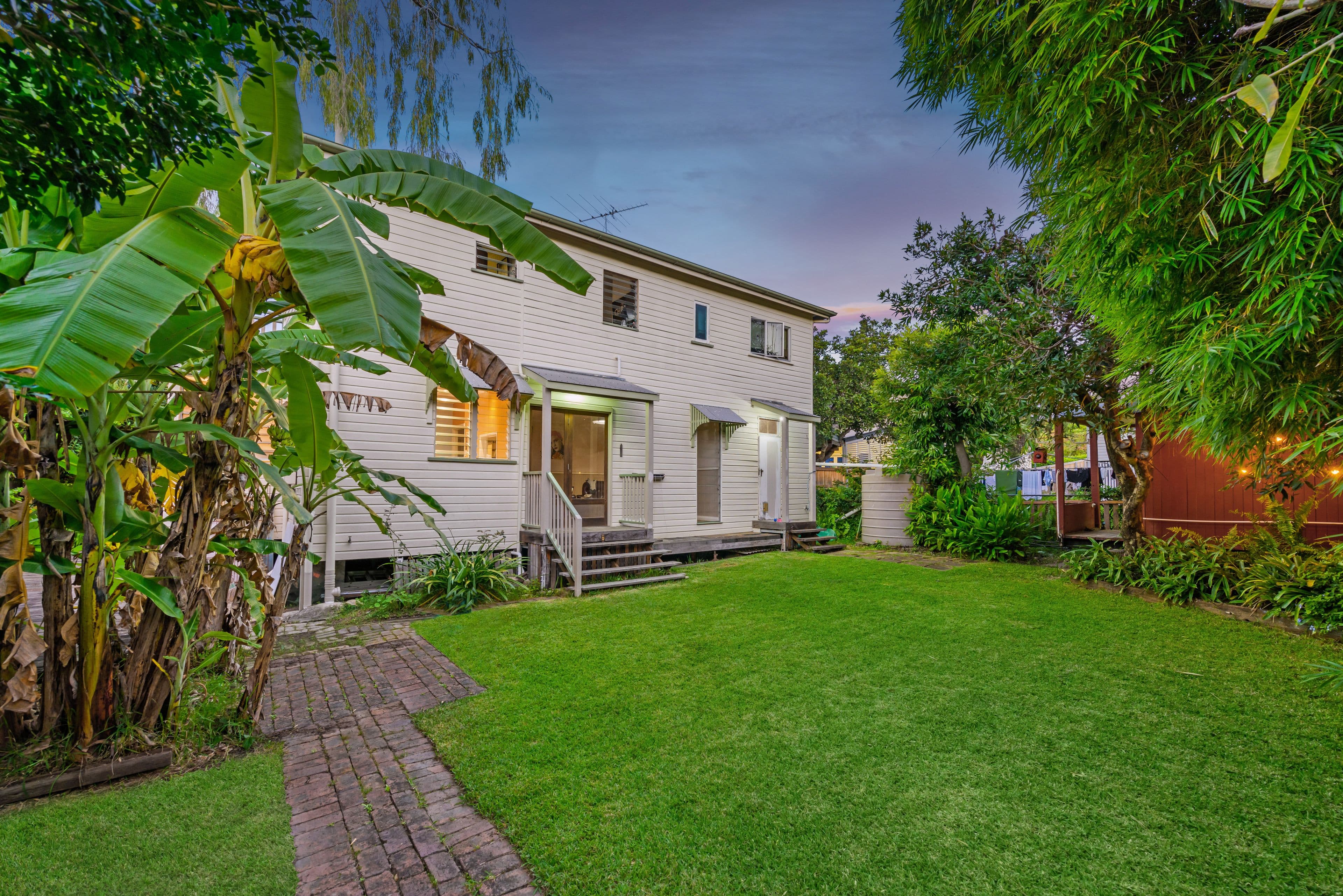 15 Wylie Avenue, Coorparoo QLD 4151, Coorparoo - Thumbnail 2