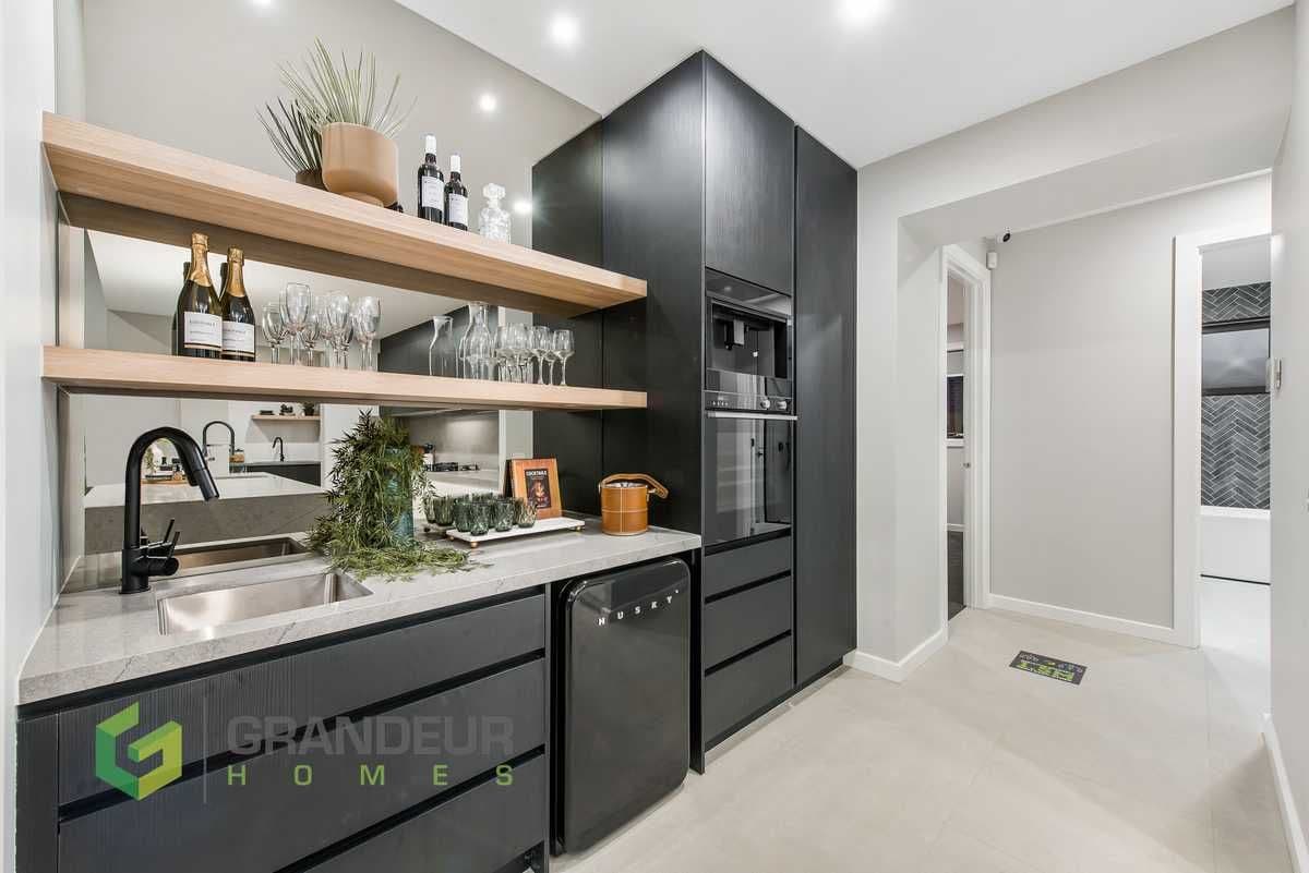 18 Grovedon Circuit, Donnybrook VIC 3064, Donnybrook - Thumbnail 3