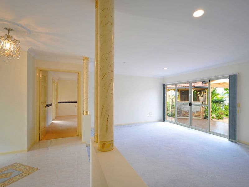 134 Honeyeater Drive, BURLEIGH WATERS QLD 4220, Burleigh Waters - Thumbnail 2