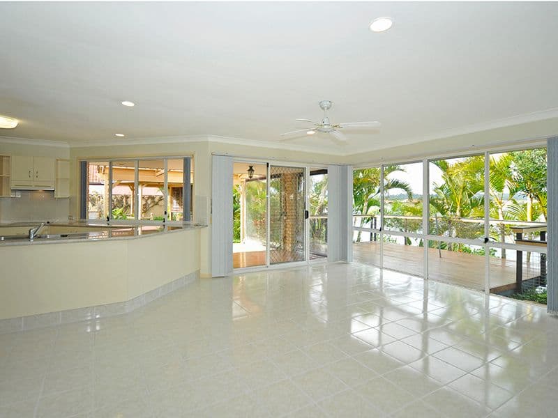 134 Honeyeater Drive, BURLEIGH WATERS QLD 4220, Burleigh Waters - Thumbnail 3