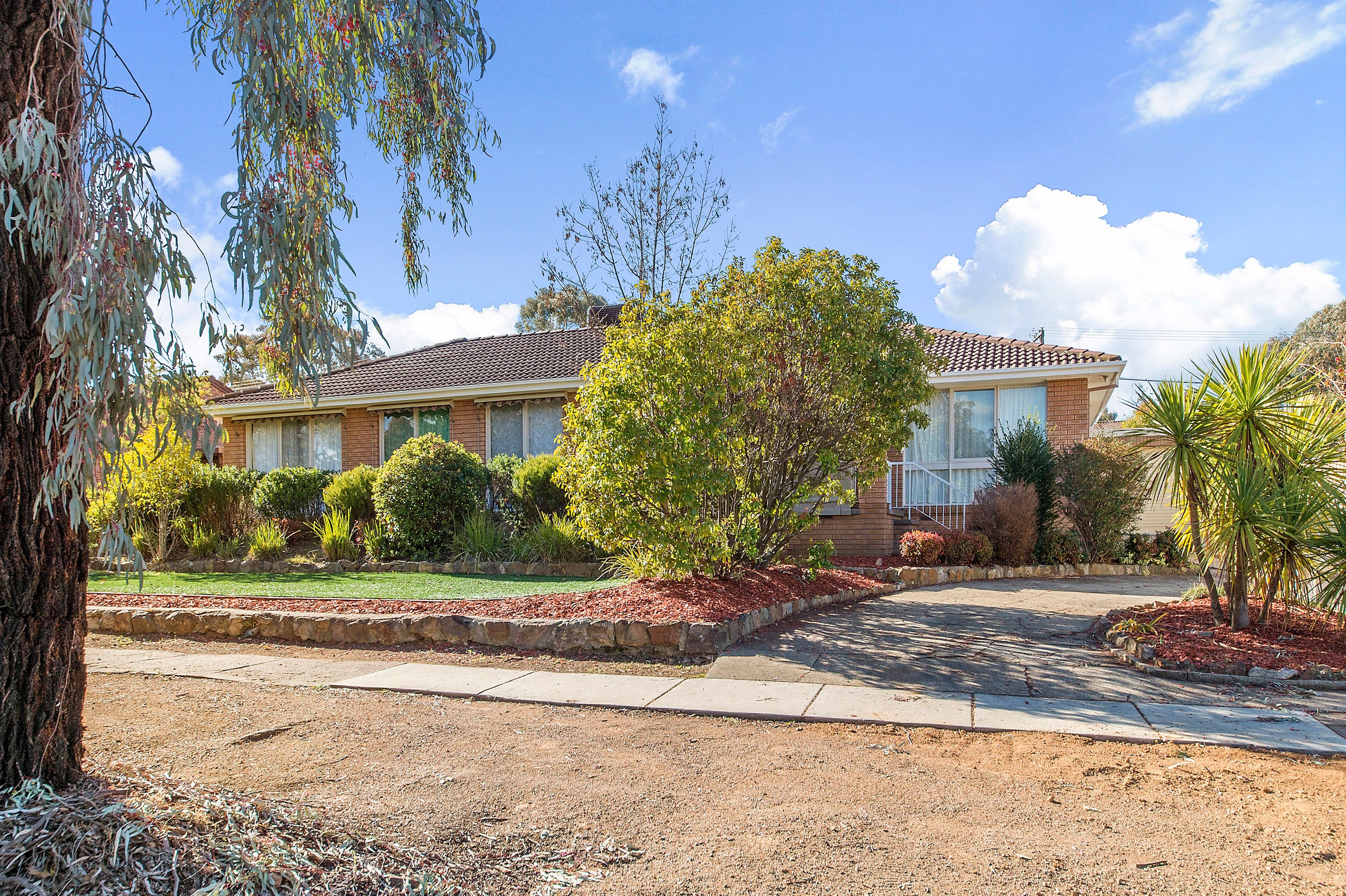 89 Sternberg Crescent, Wanniassa ACT 2903, Wanniassa - Image 1