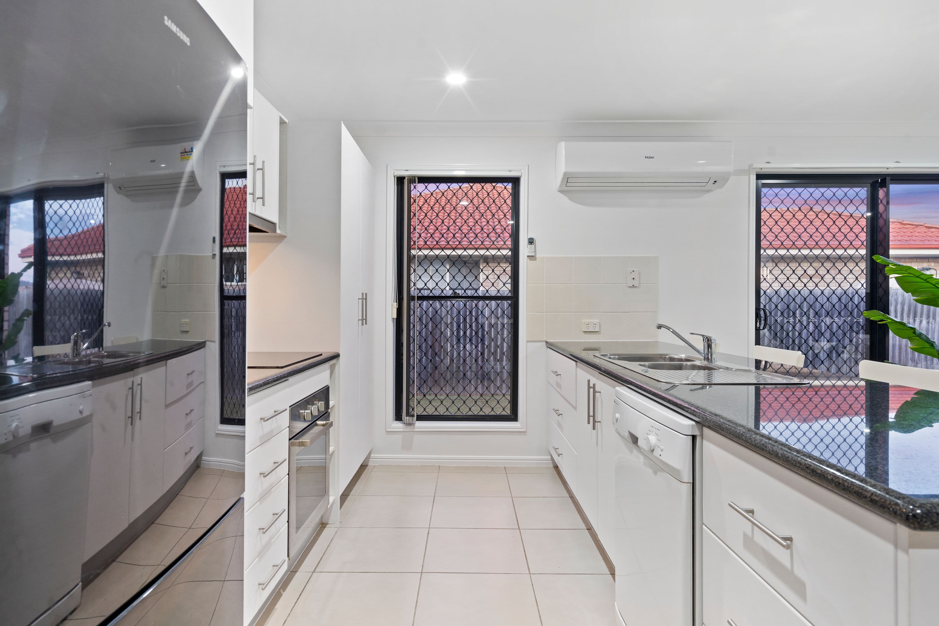 6 Cunningham Avenue, Laidley North QLD 4341, Laidley North - Thumbnail 5