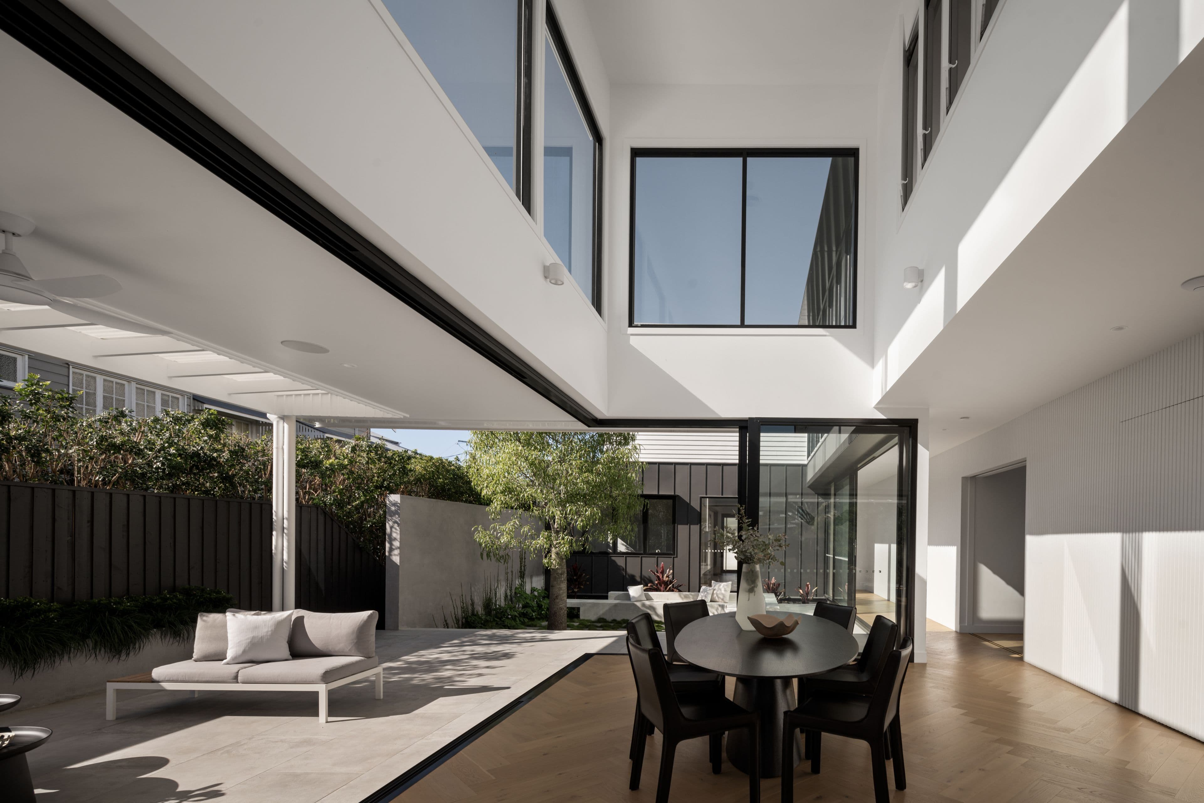 35 Katoomba Avenue, Hawthorne QLD 4171, Hawthorne - Image 1